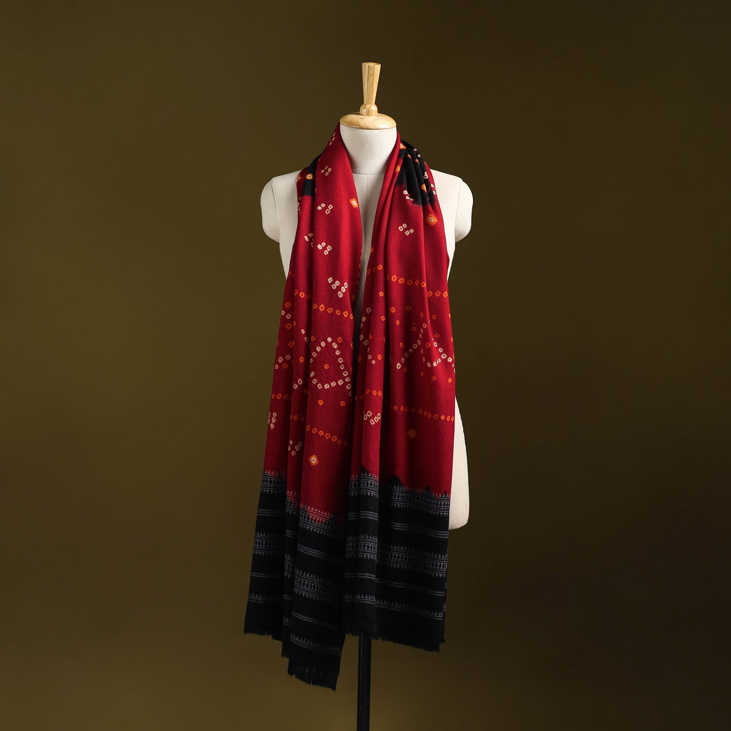 Kutch handwoven bandhani merino wool shawl 18 - handcrafted