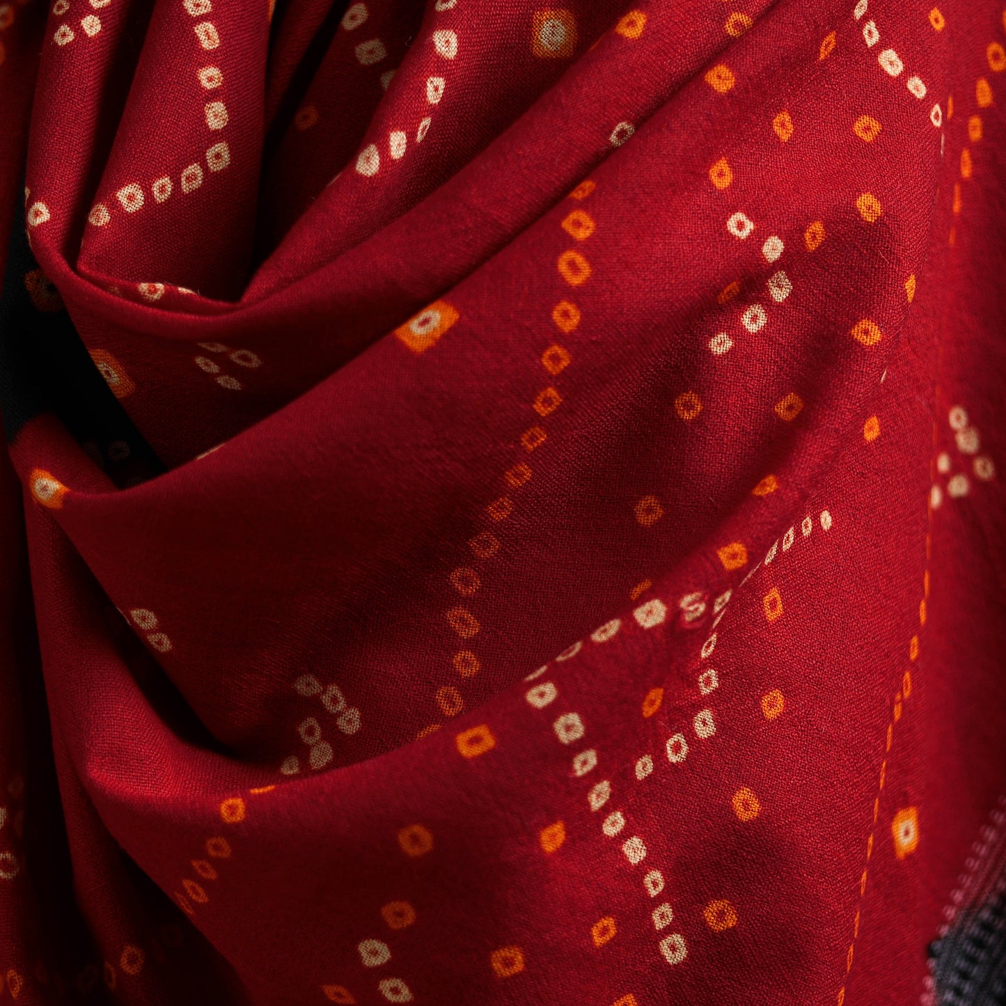 Kutch handwoven bandhani merino wool shawl 18 - handcrafted