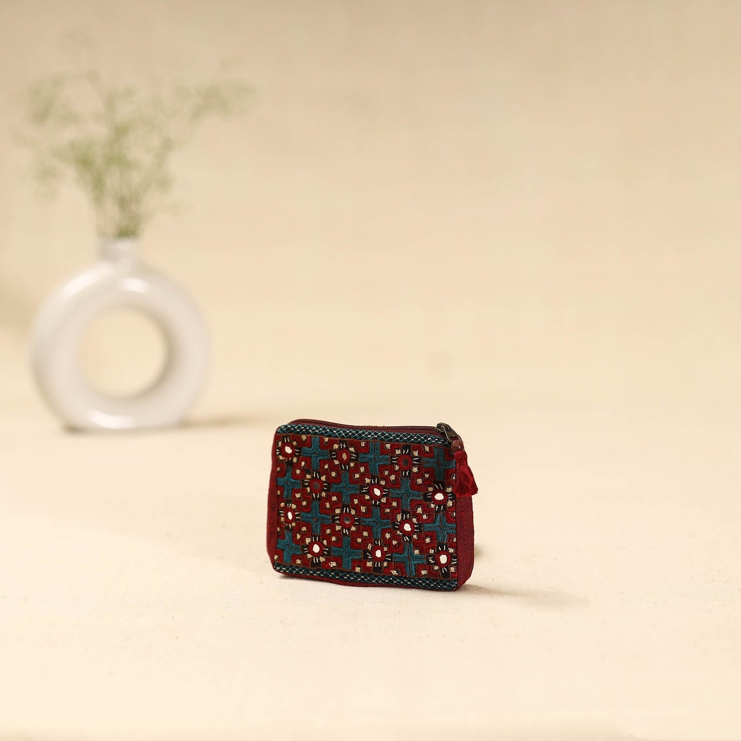 Kutch neran hand embroidered coin pouch 174 - handcrafted