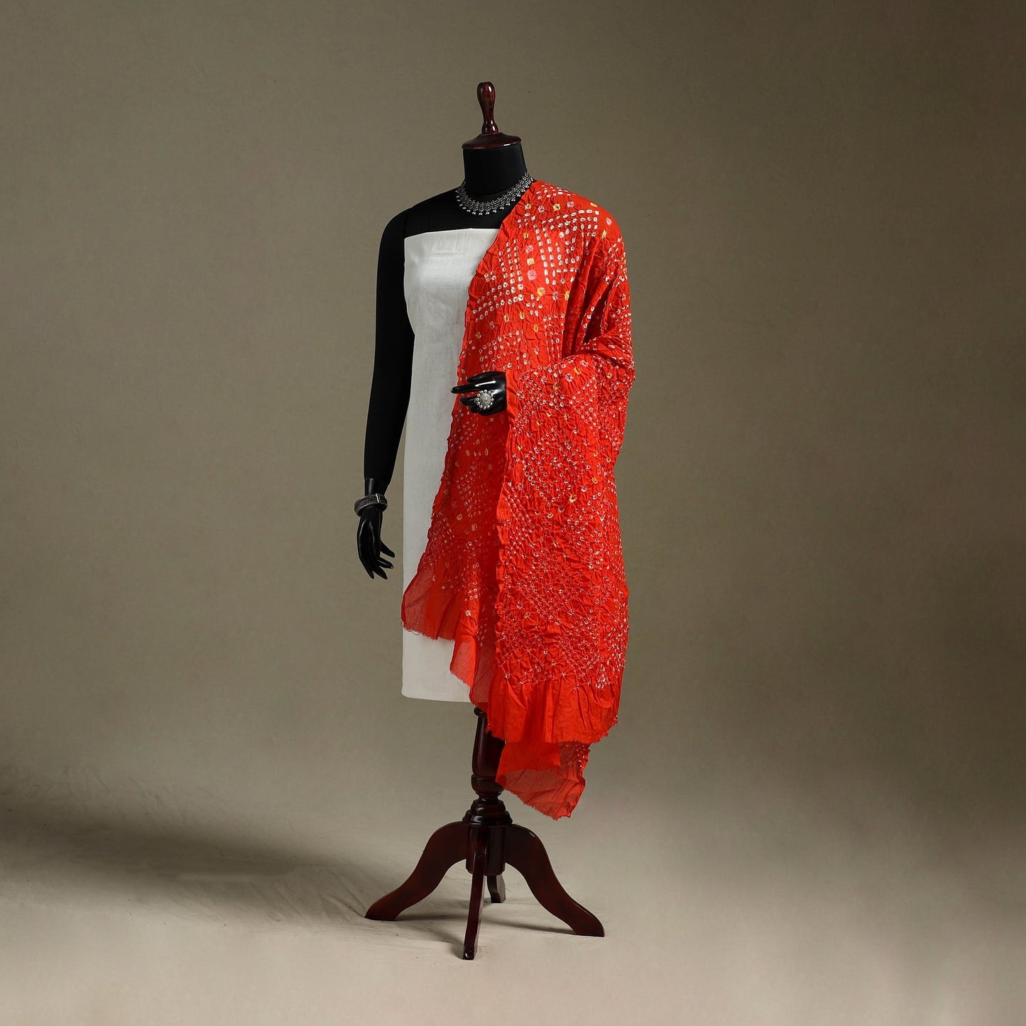 Kutch tie-dye mul cotton bandhani dupatta 12 - handcrafted