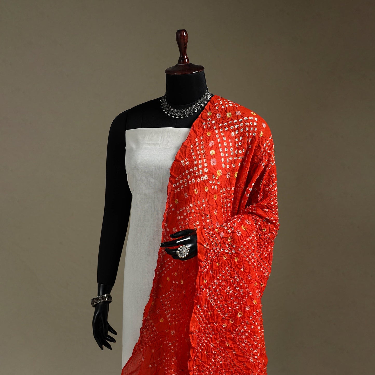 Kutch tie-dye mul cotton bandhani dupatta 12 - handcrafted
