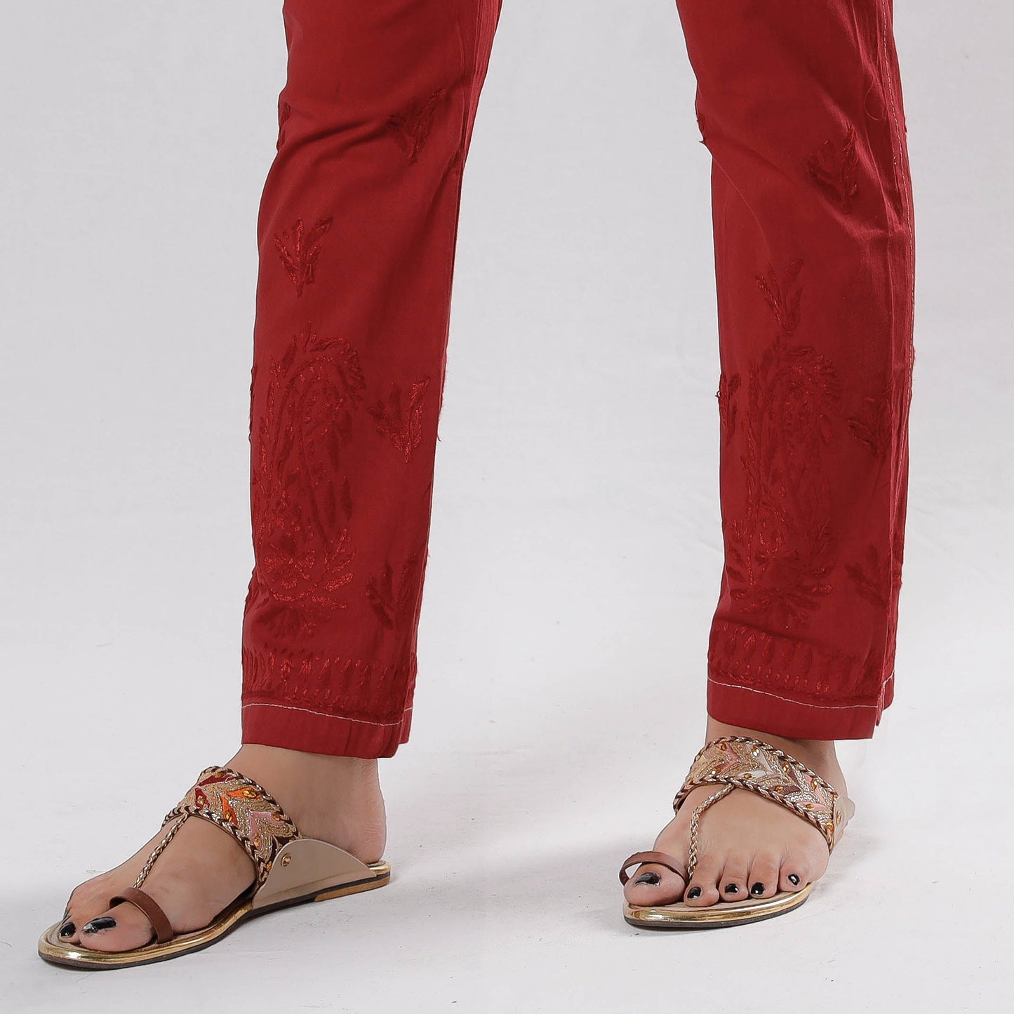 Lucknow Chikankari Hand Embroidery Cotton Lycra Cropped Pant