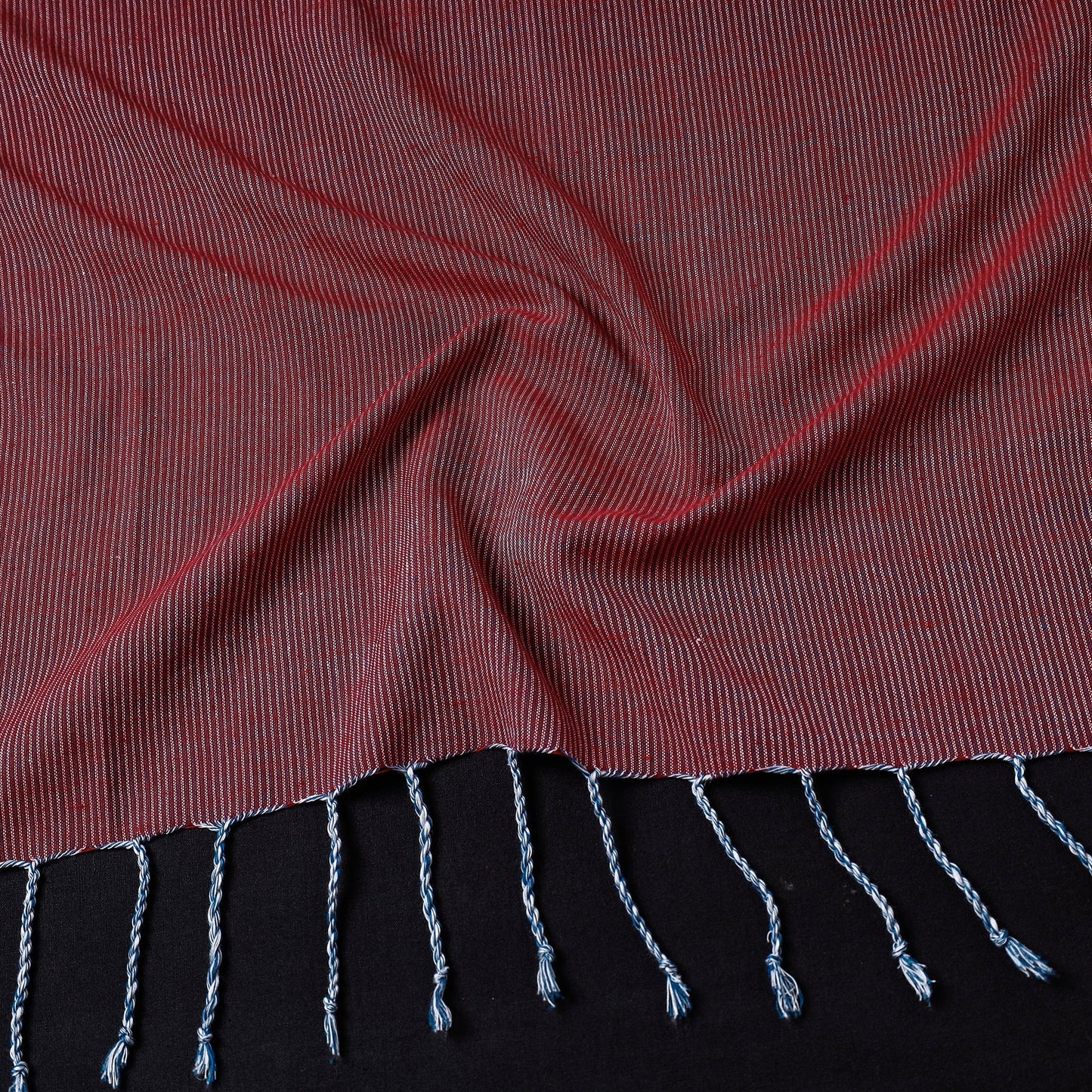 Mangalagiri Handloom Cotton Stole with Tassels Online