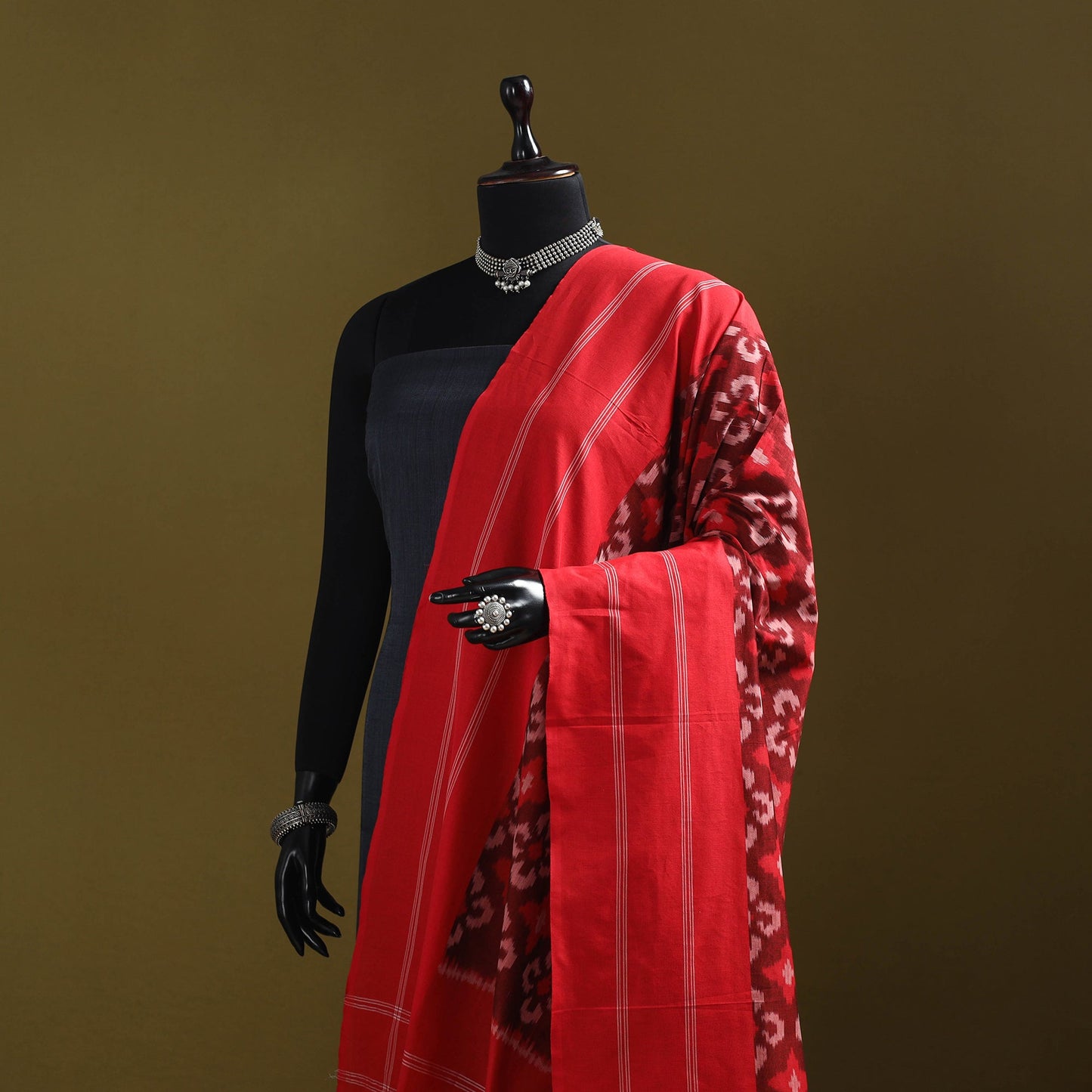 Red - mercerised cotton pochampally ikat dupatta 09