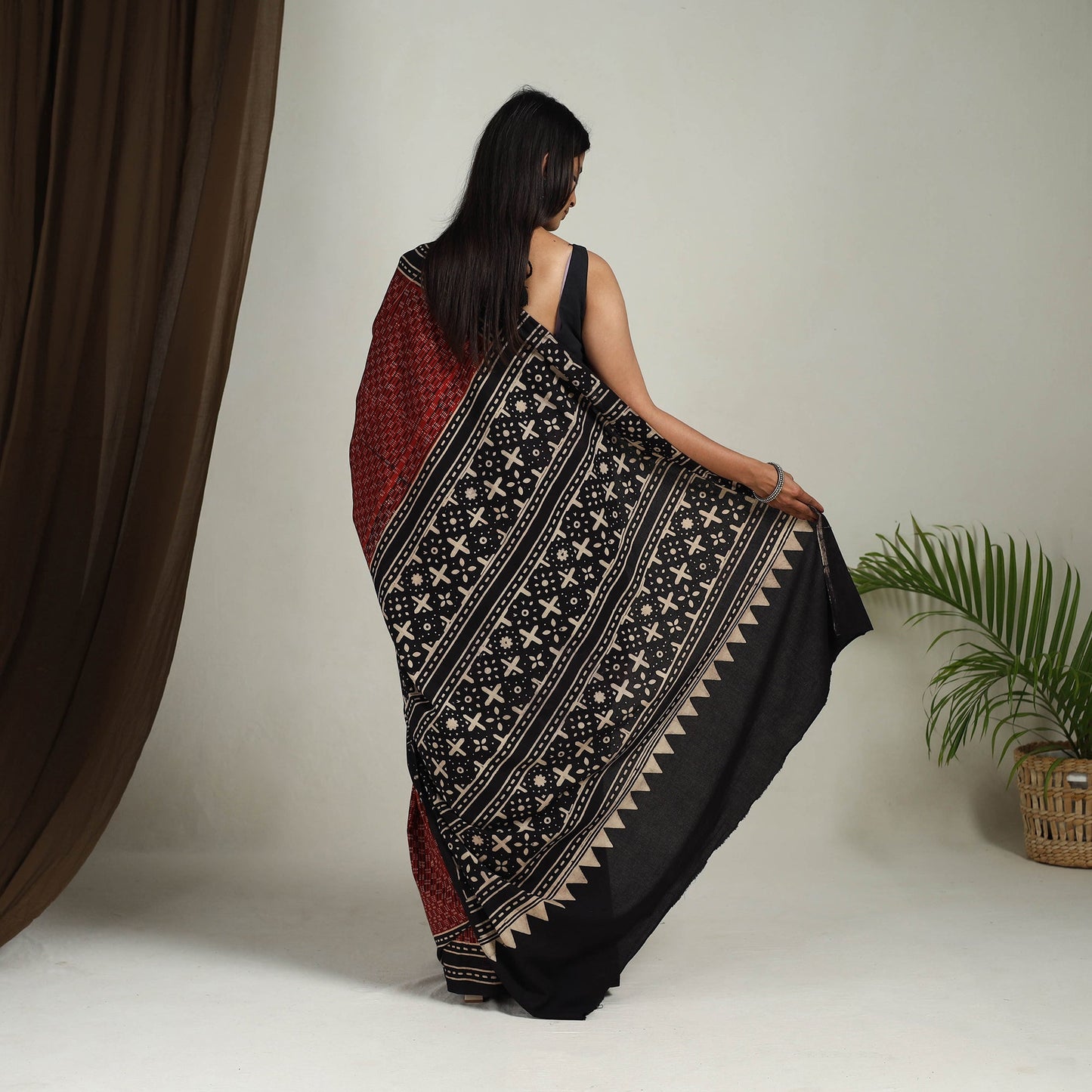 Red - Mul Cotton Block Print Ajrakh Saree 01