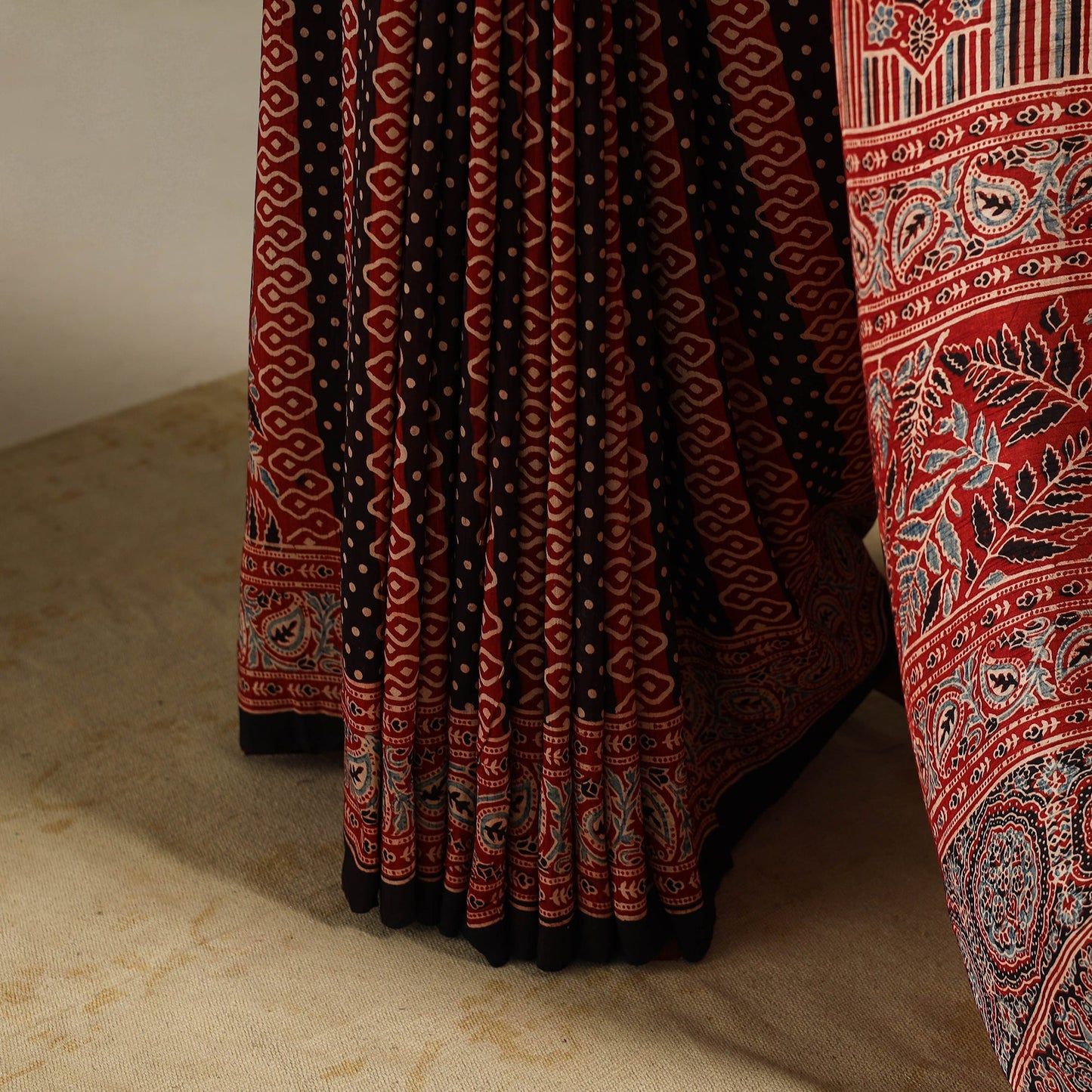 Red - natural dyed silk saree 04 - handcrafted