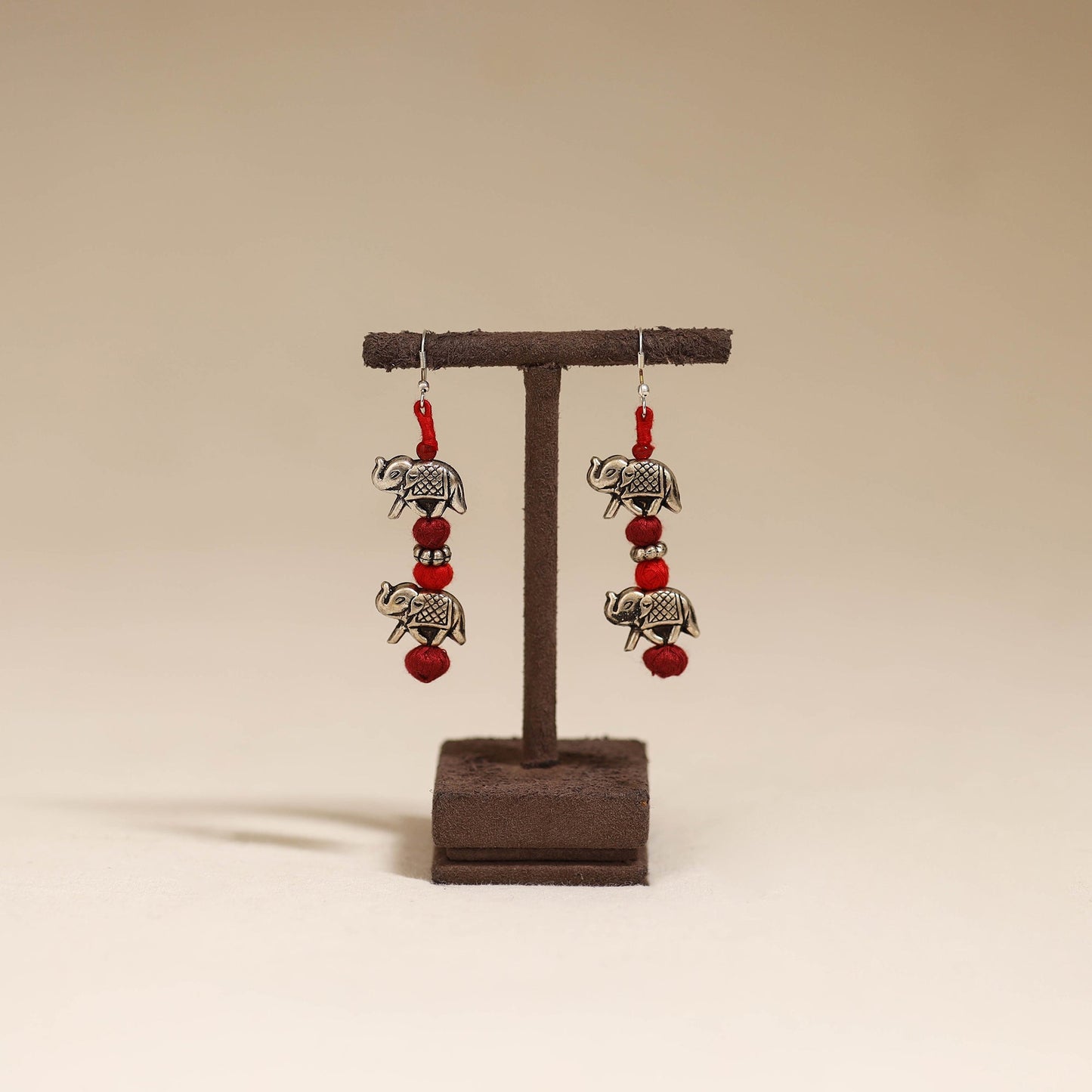 Red - patwa thread beads earrings by kailash 37