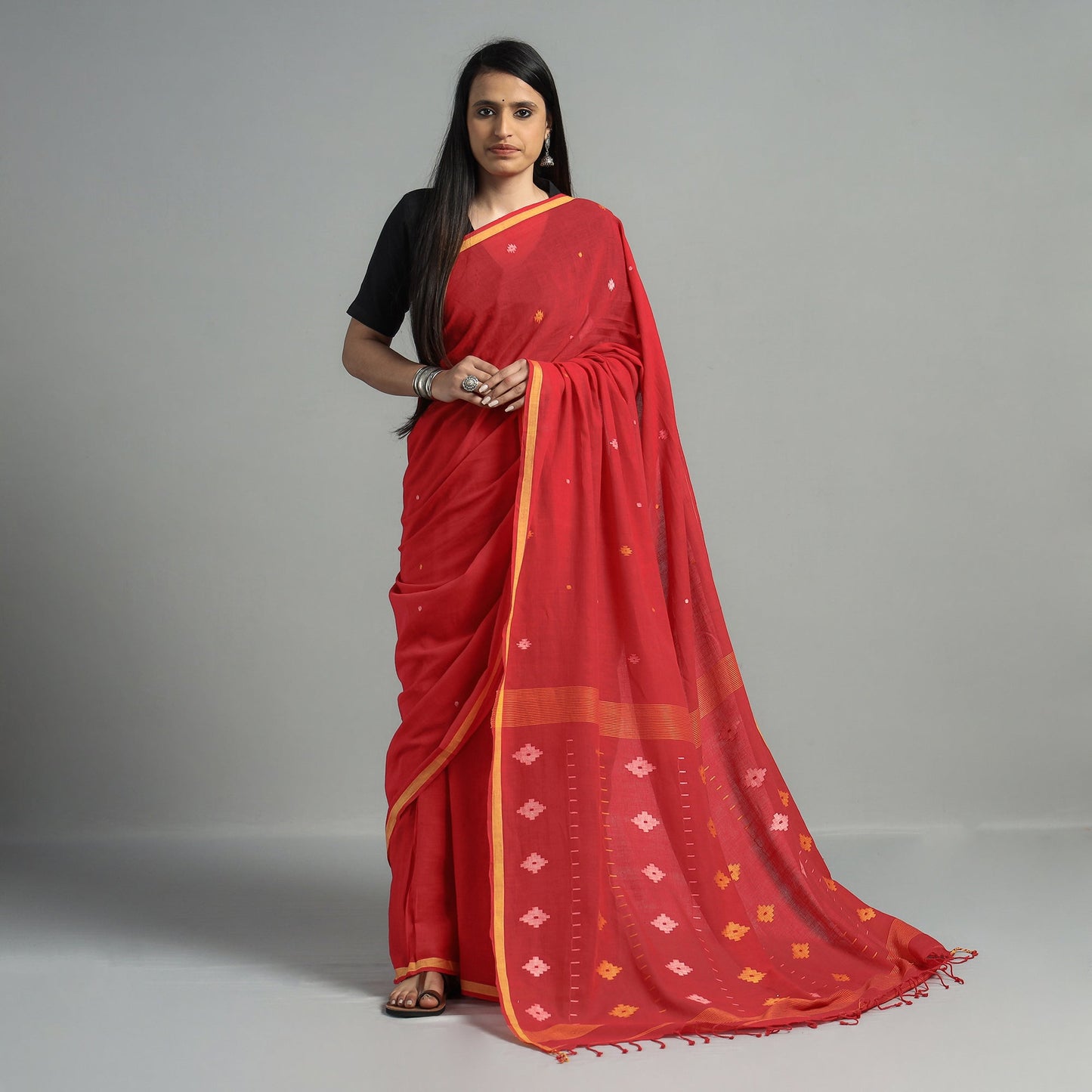 Red - Phulia Bengal Jamdani Buti Handloom Cotton Saree