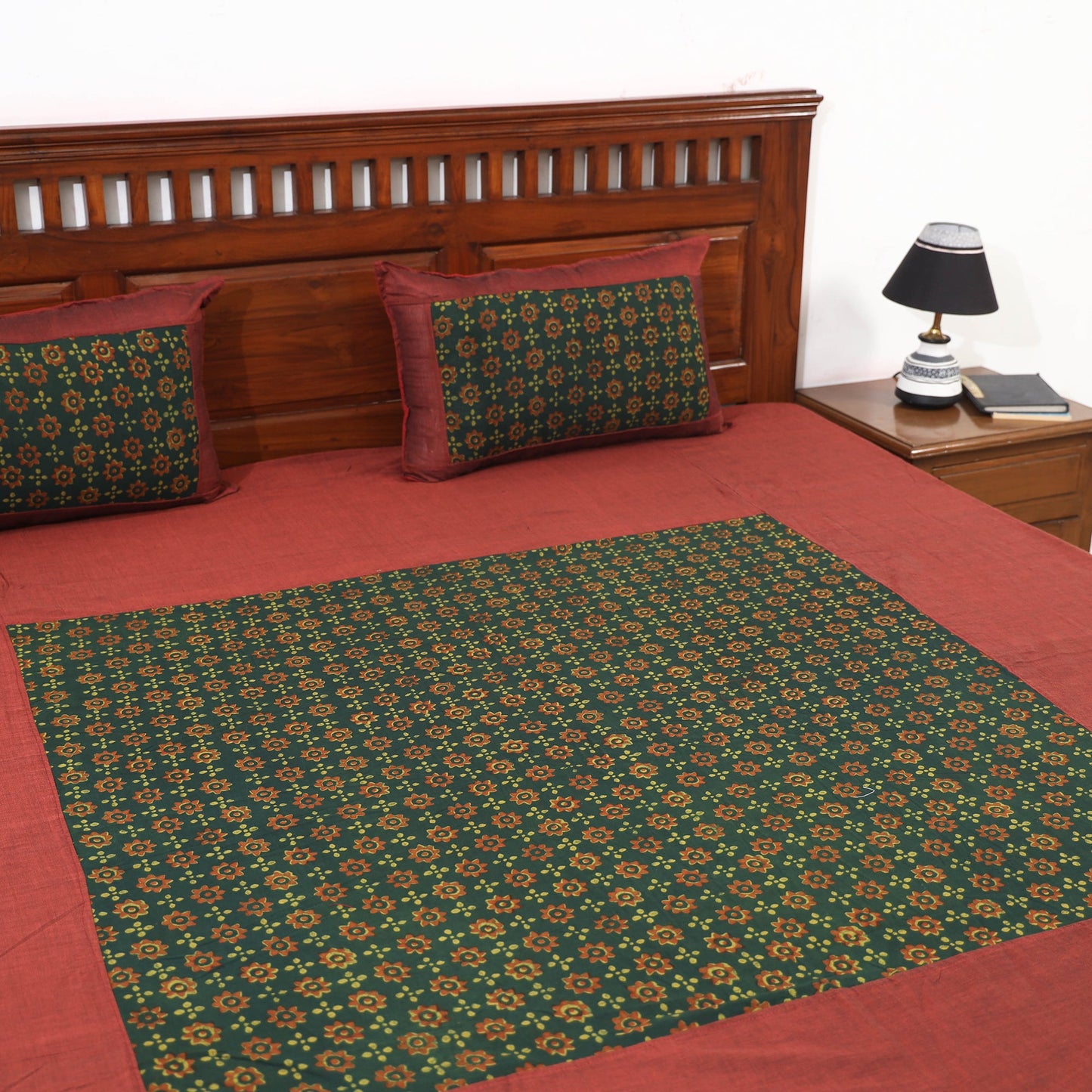 plain double bed cover