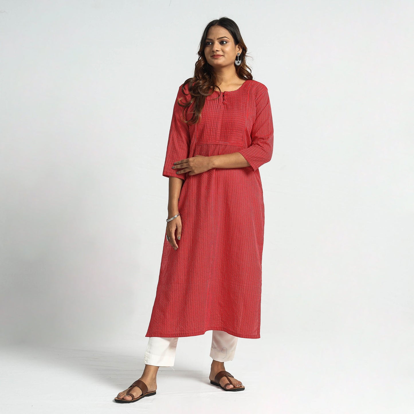 Buy Plain Running Stitch Cotton Pintuck Long Kurta Online at iTokri.com