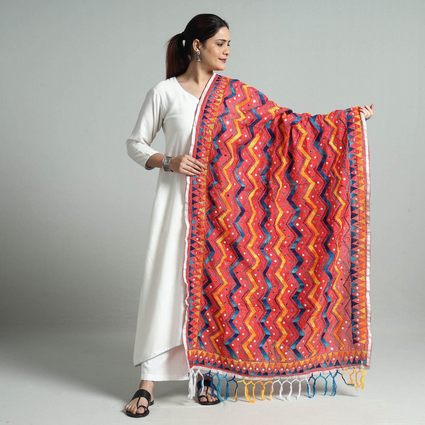 Buy Ranihati Chanderi Silk Zig Zag Hand Embroidery Dupatta