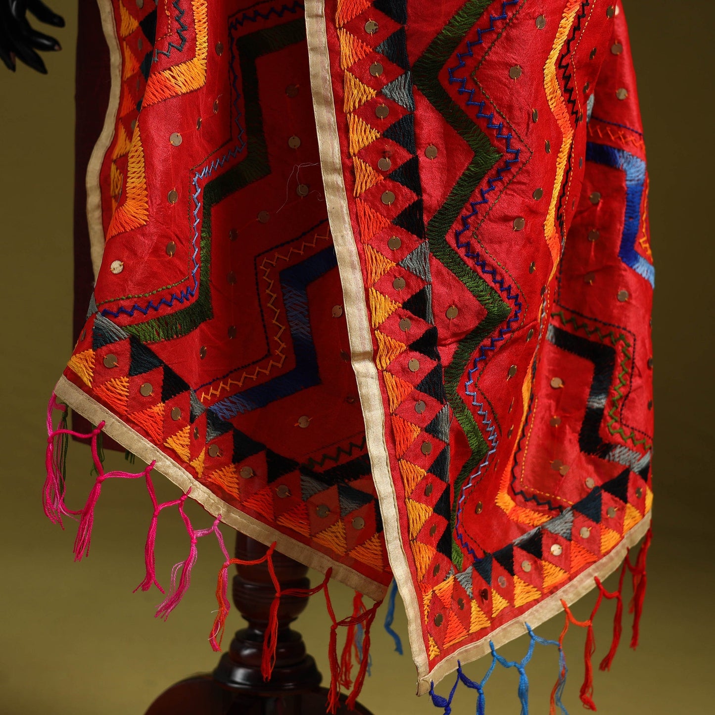 Ranihati chanderi silk zig zag hand embroidery dupatta 11