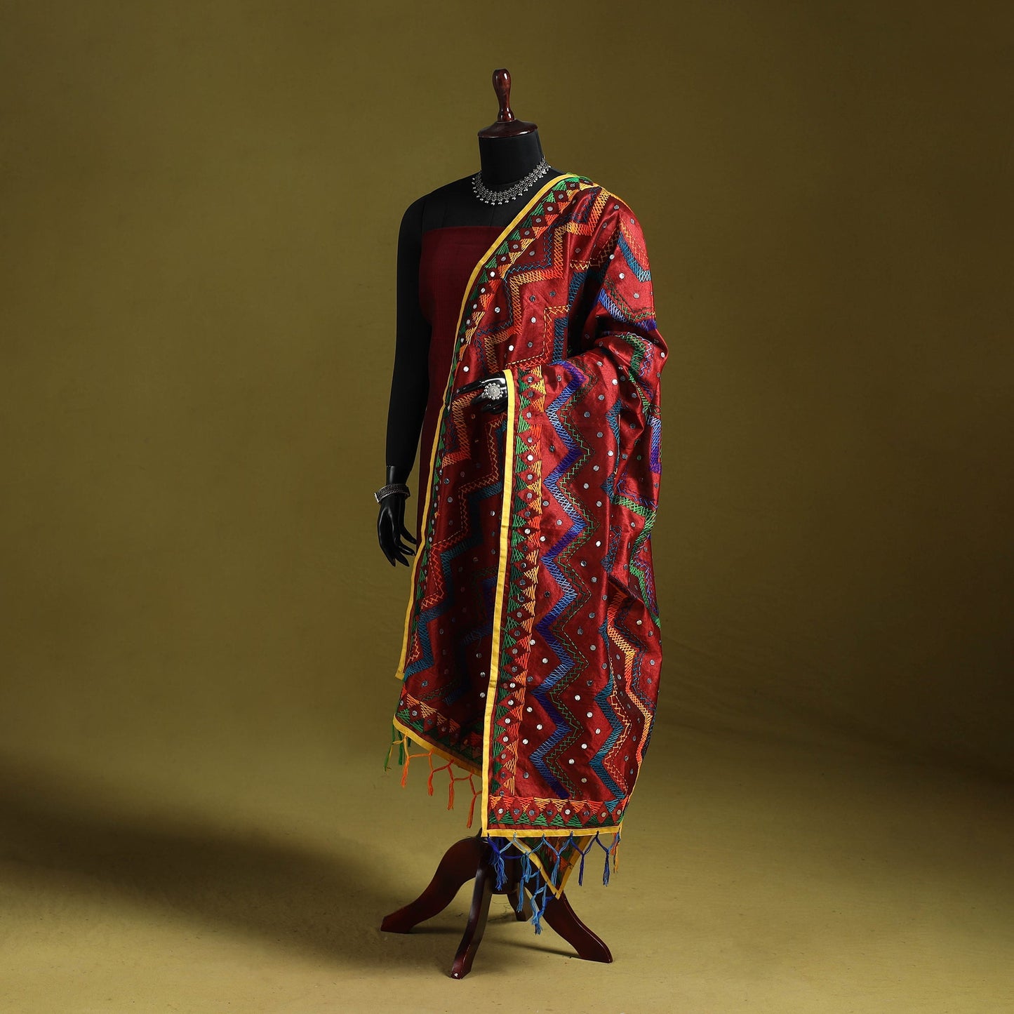 Ranihati chanderi silk zig zag hand embroidery dupatta 28