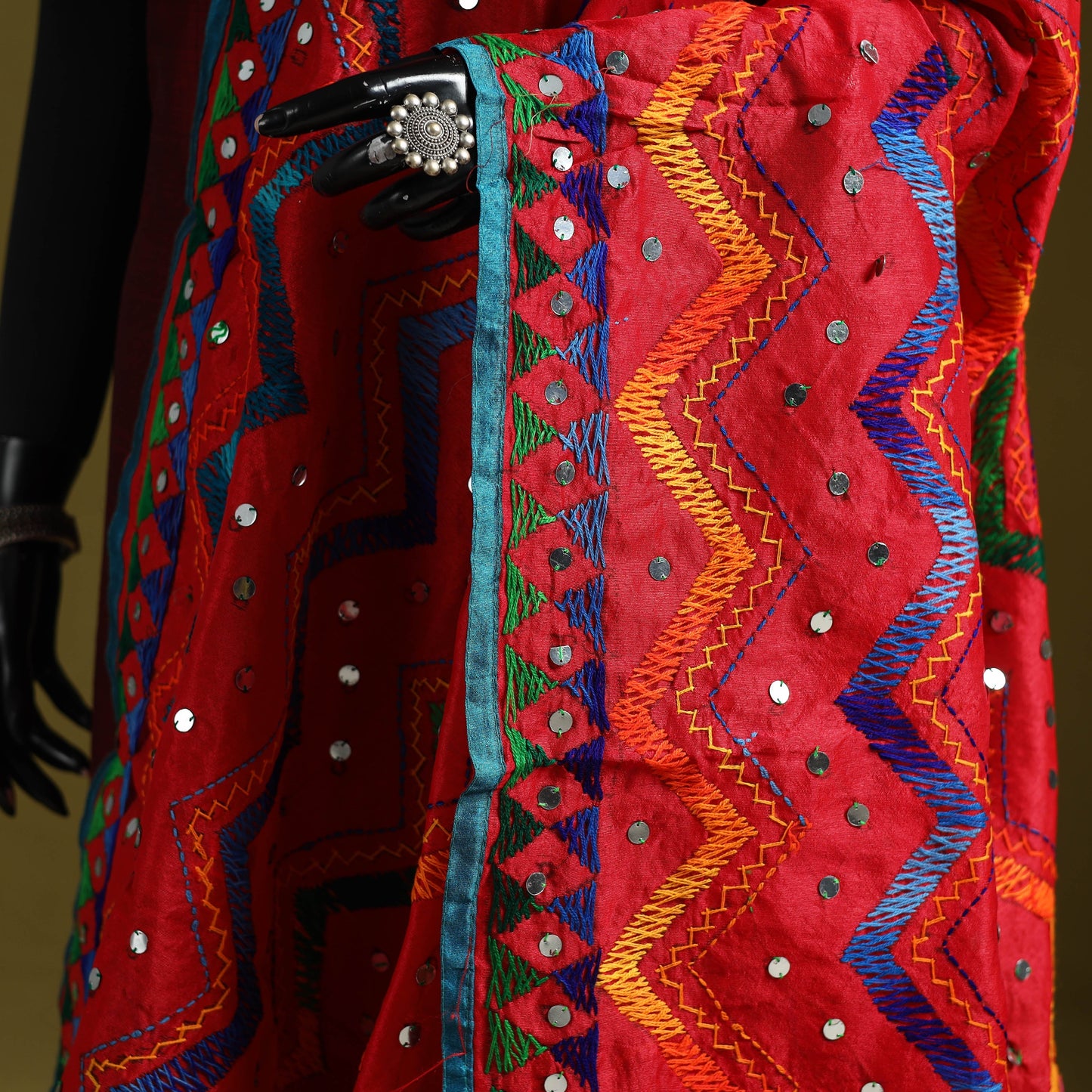 Ranihati chanderi silk zig zag hand embroidery dupatta 34