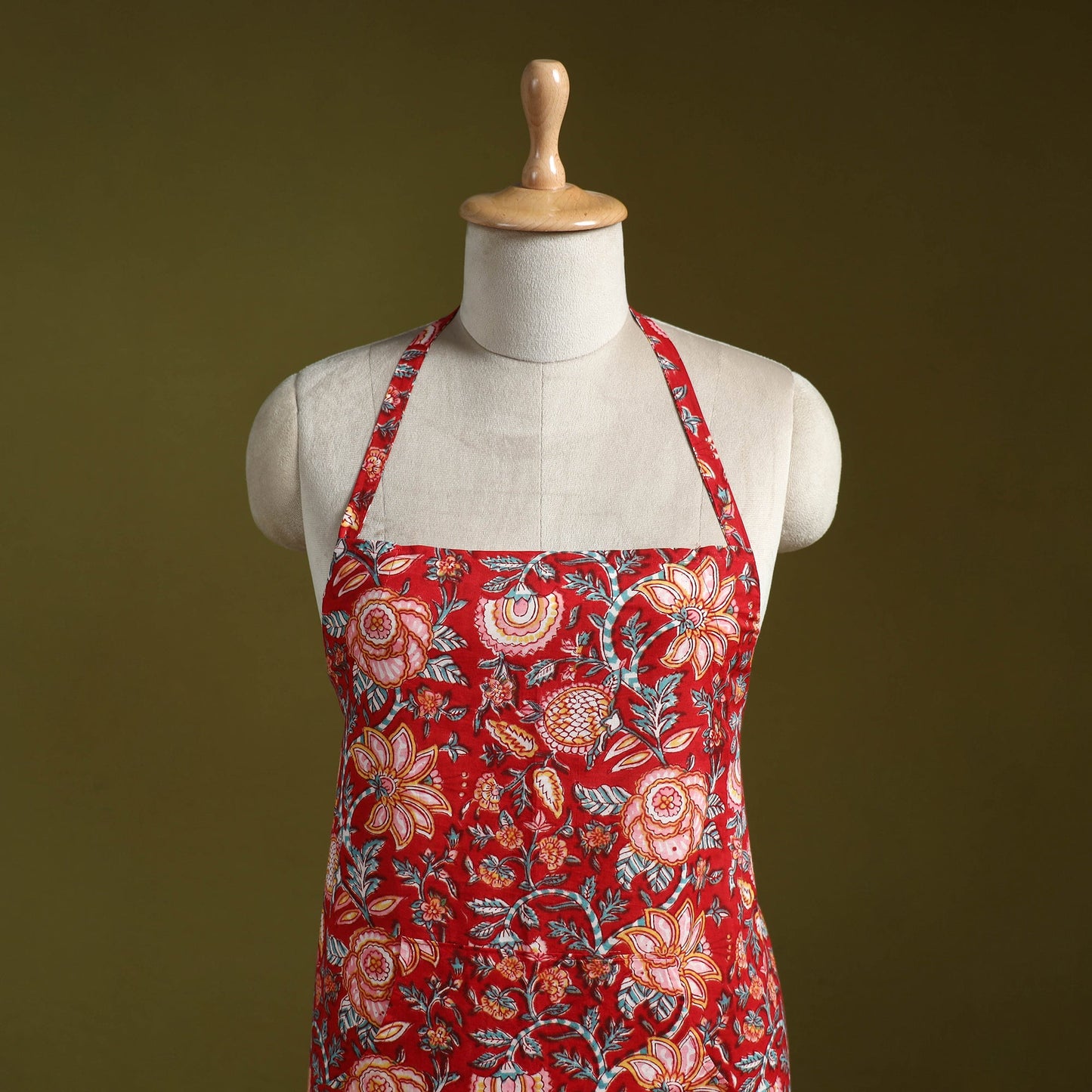 Red - sanganeri hand block print apron with pocket 03