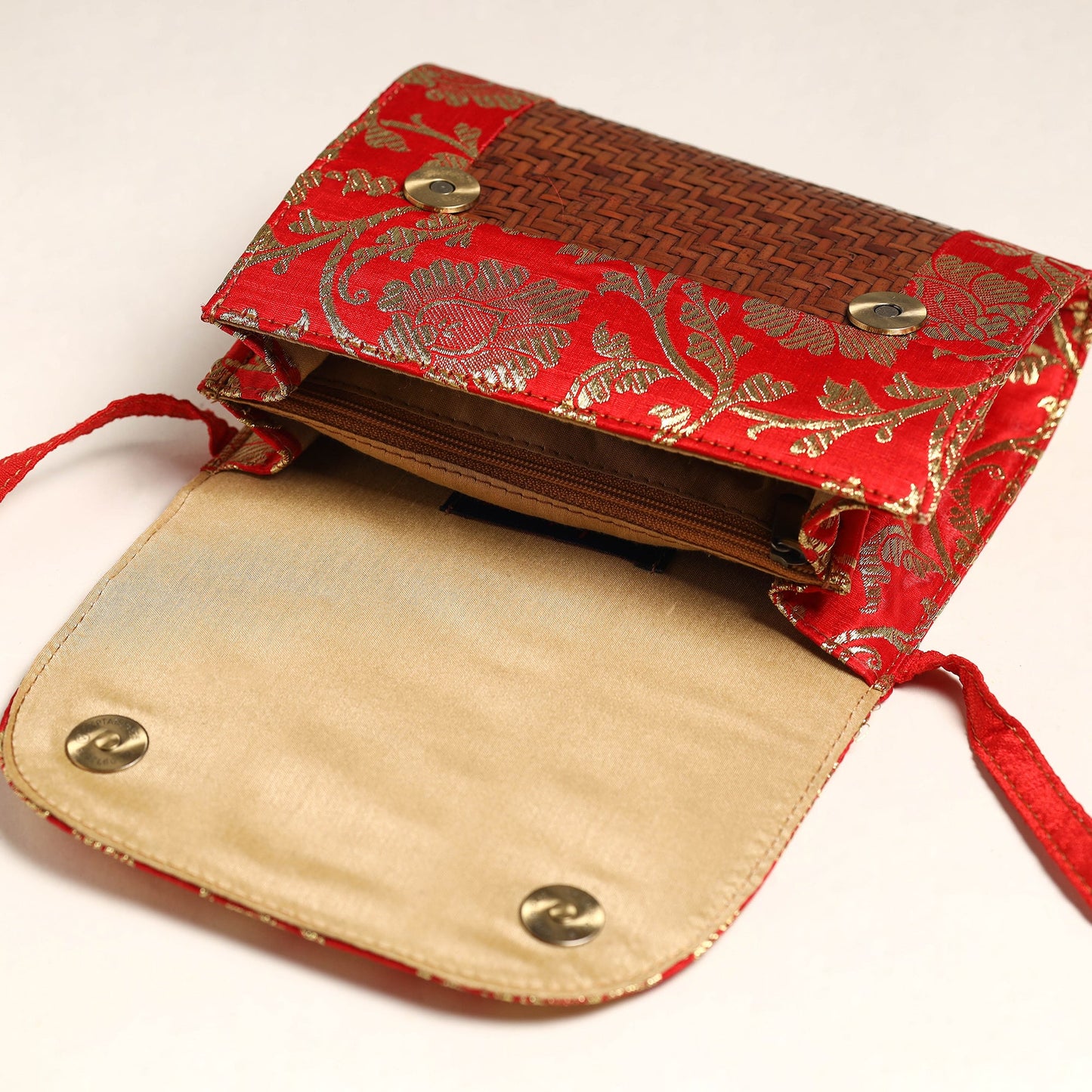 sling bag