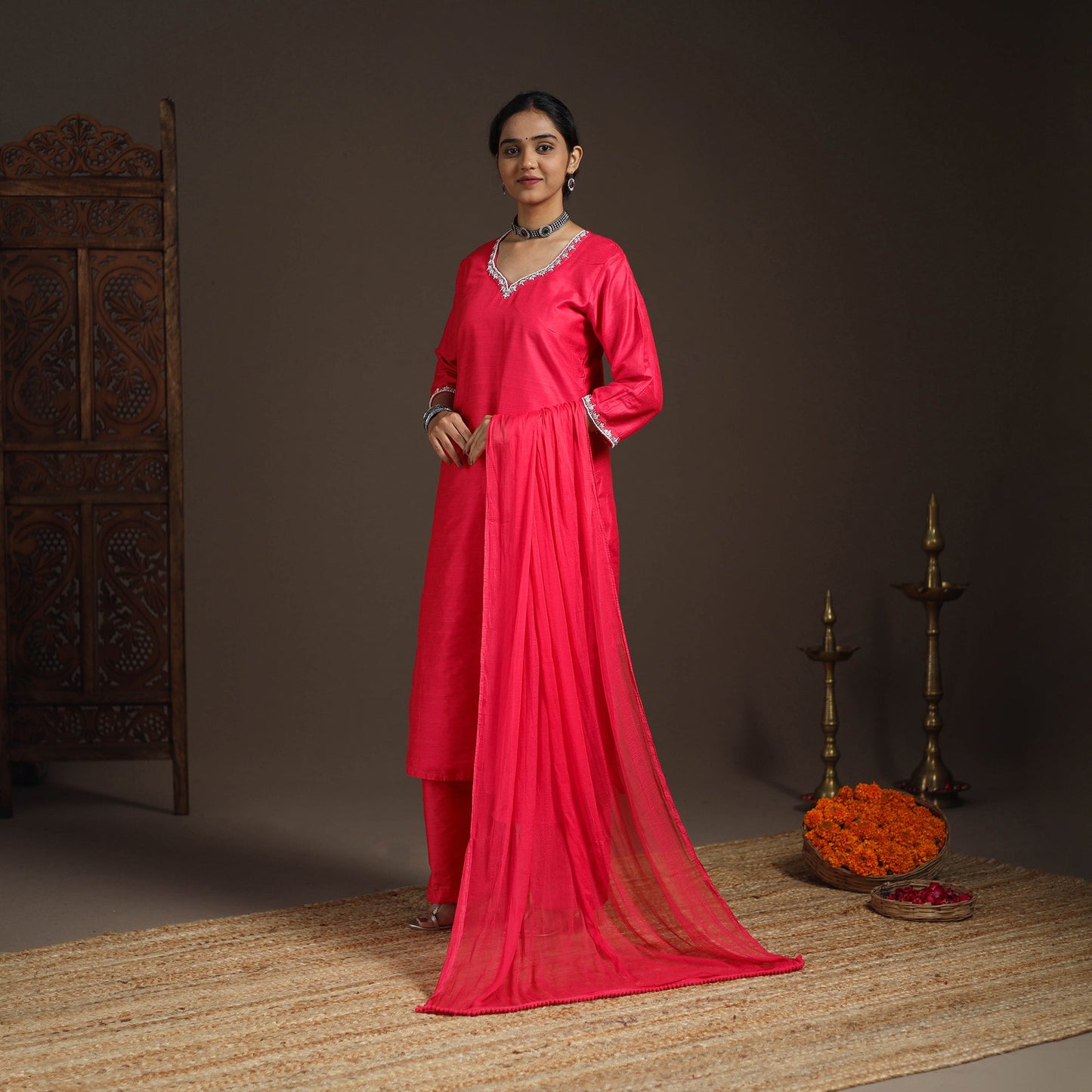 Red - slub silk embroidered plain kurta set (set of 3) 11