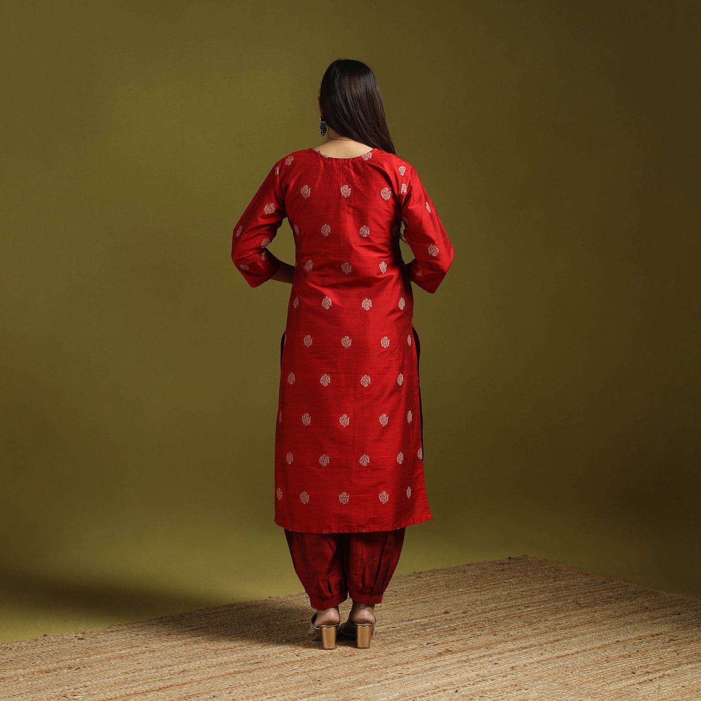 Spun dupion viscose silk thread buti 2pc kurta set