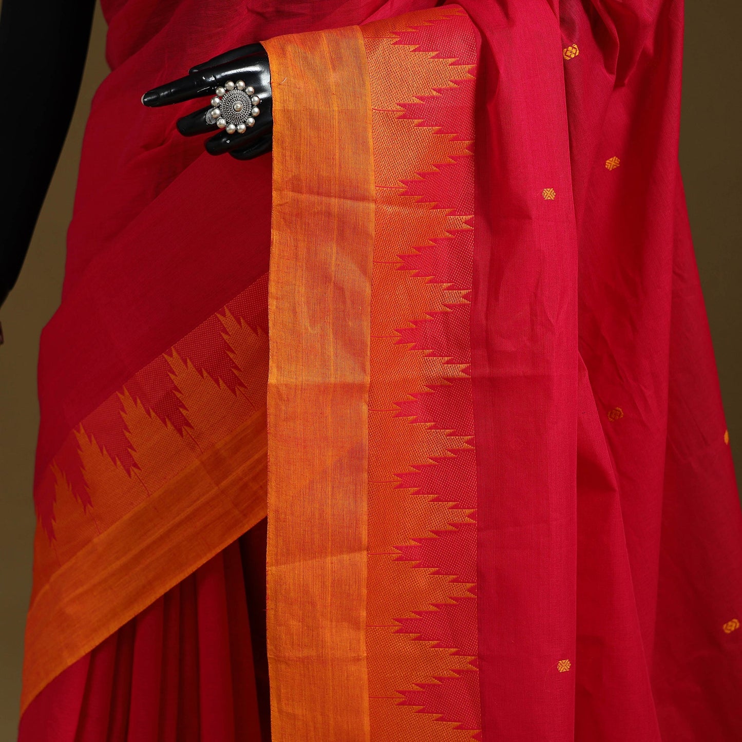 Thread buti cotton kanchipuram saree with border 33