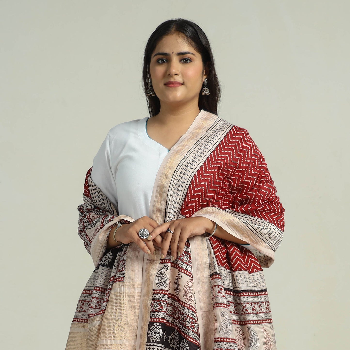 Red - traditional maheshwari silk bagh dupatta 13