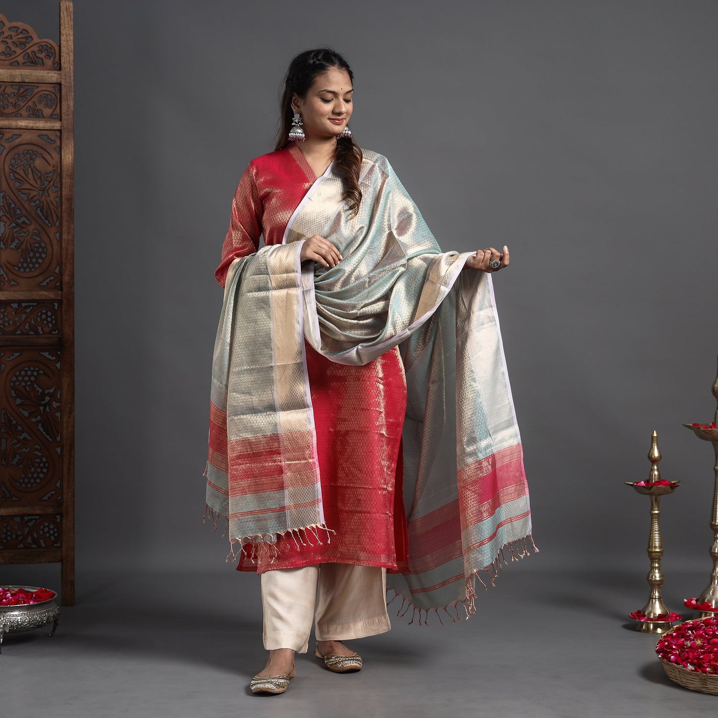 Traditional Maheshwari Tissue Zari Work Cotton Handloom Kurta with Dupatta Set