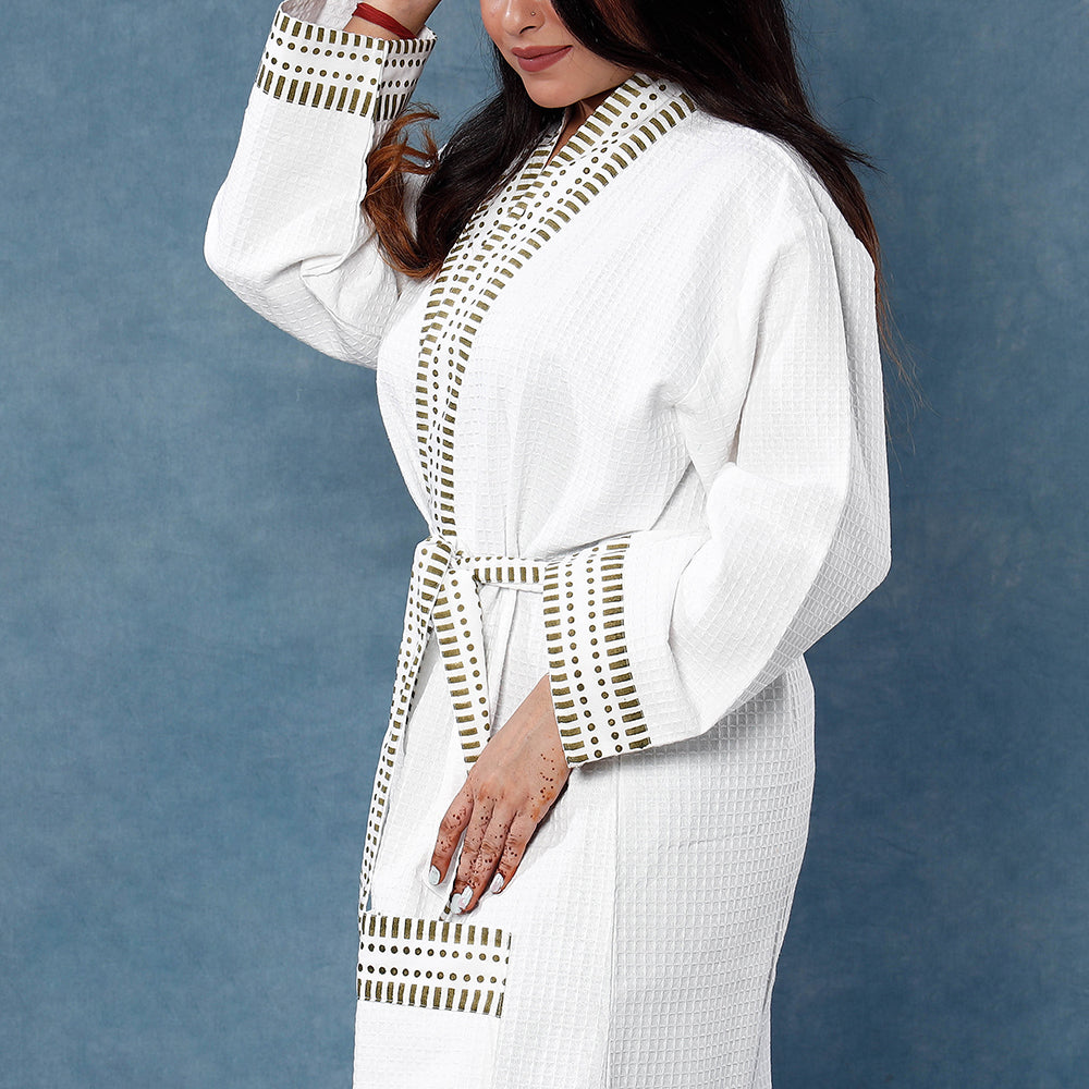 Buy Sanganeri Block Printed Waffle Weave Handwoven Bath Robe Online at iTokri.com