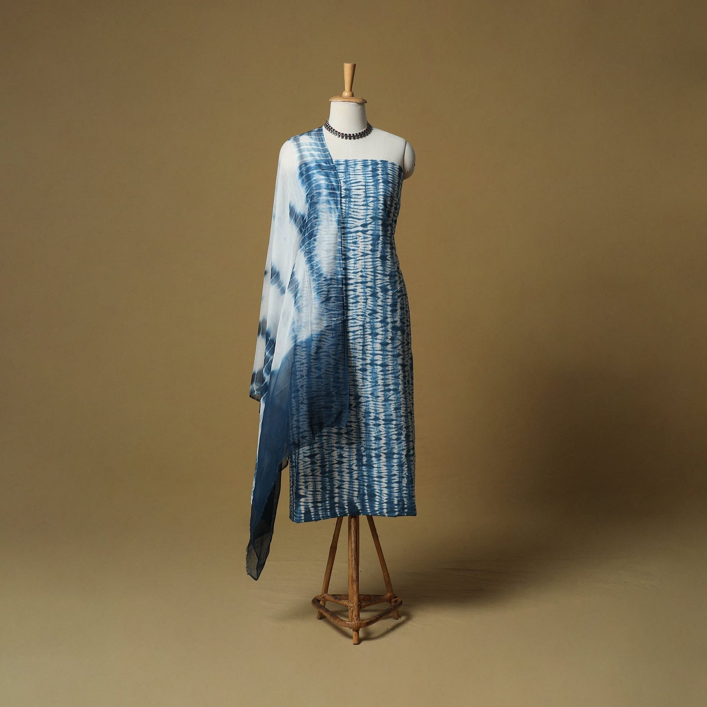 Shibori tie-dye cotton 3pc unstitched dress material suit