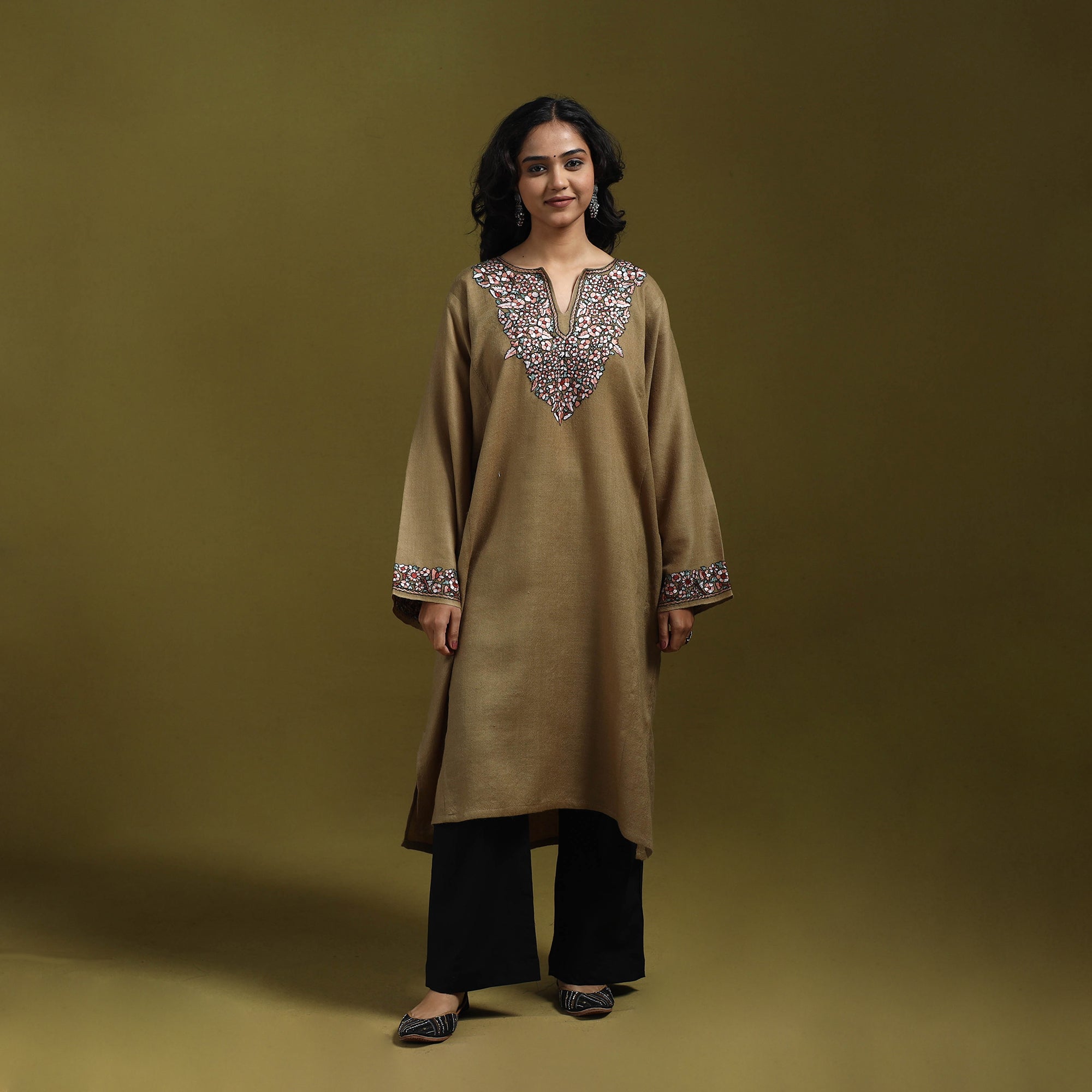 White - 3pc Kashmiri Merino Wool Unstitched Heavy Sozni Hand Embroidery Dress Material 11
