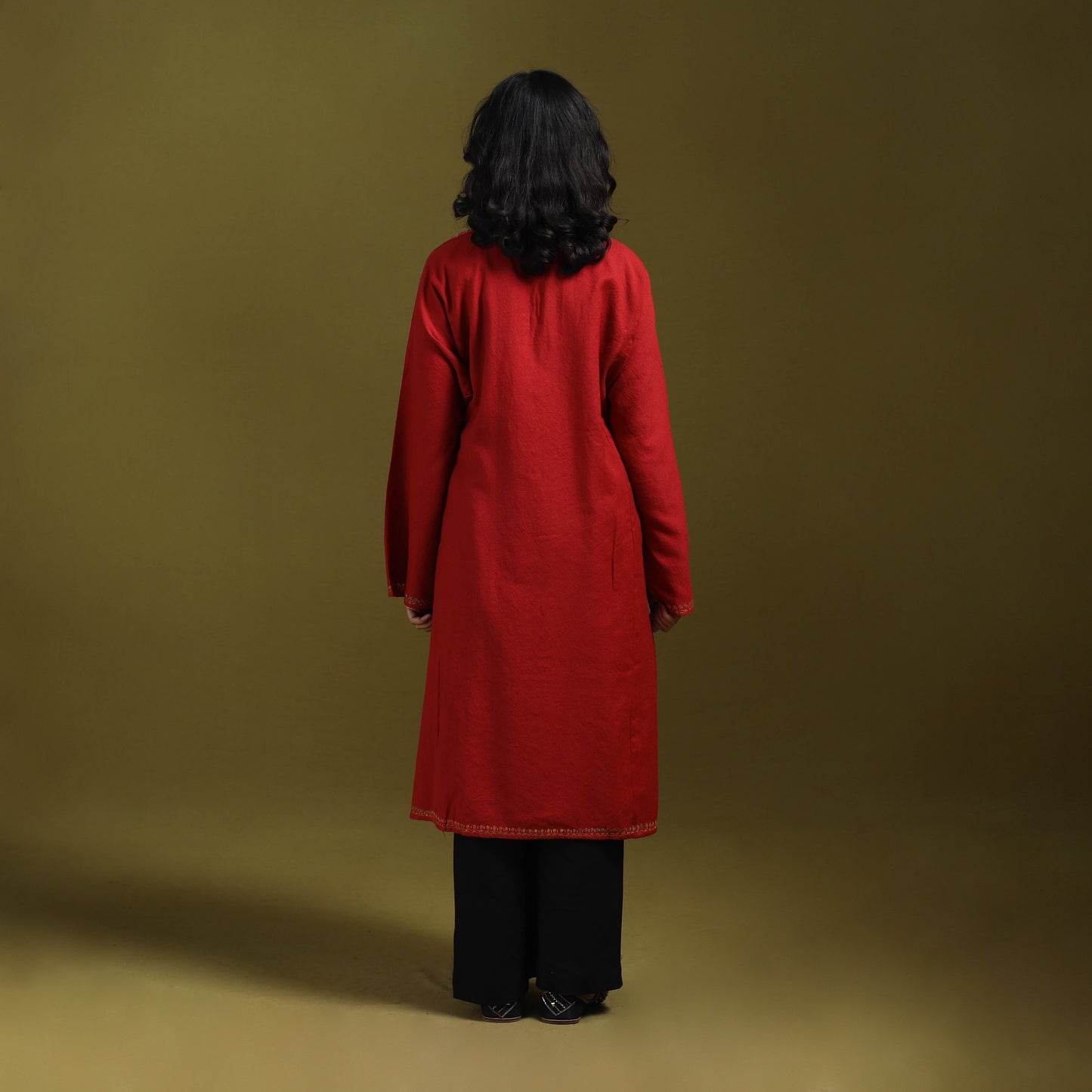 Sozni hand embroidered kashmiri merino wool pheran 42