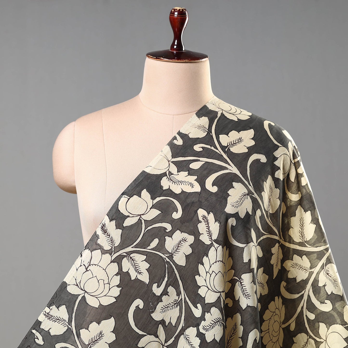 Srikalahasti Kalamkari Handpainted Pen Work Chanderi Silk Handloom Fabric 06