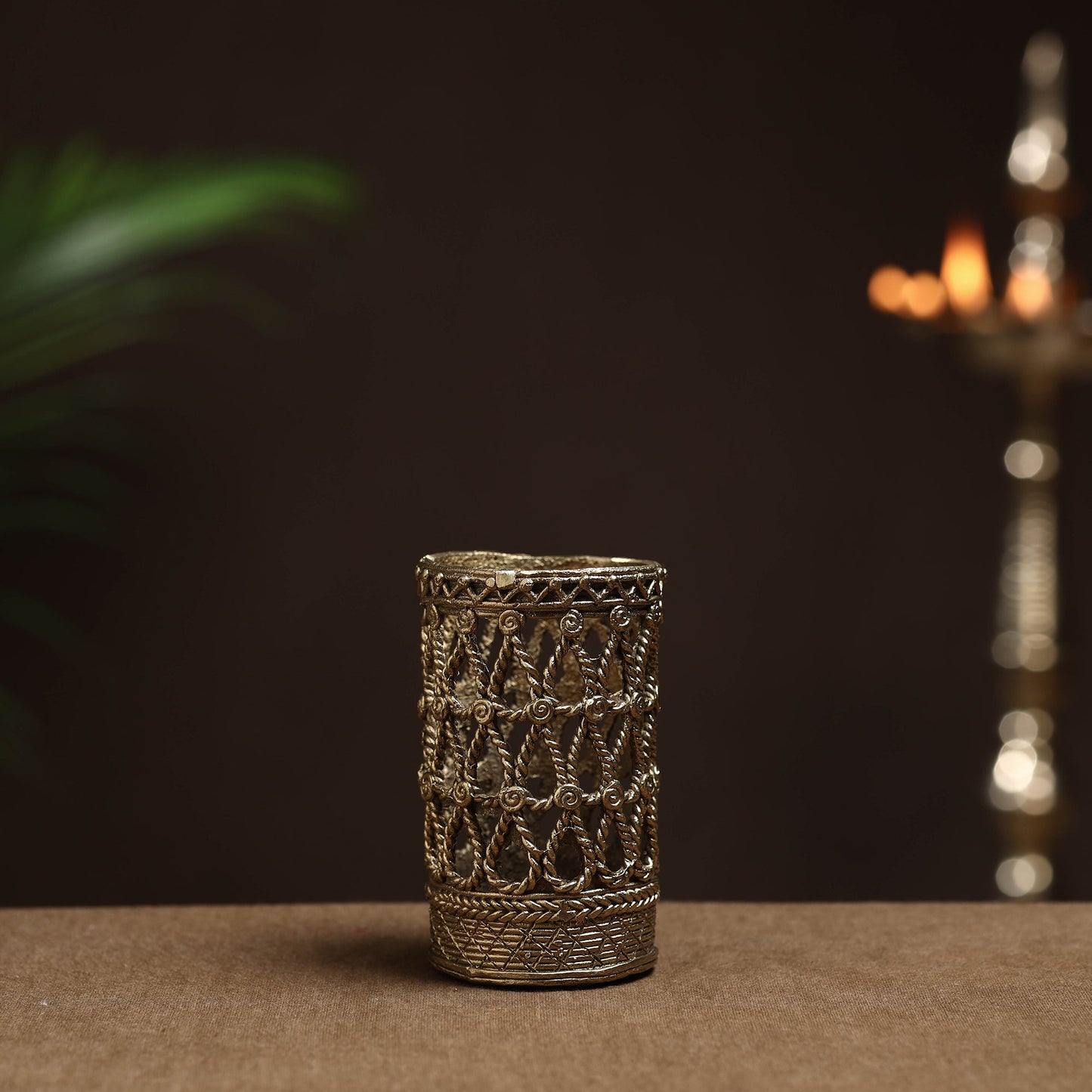 Tribal Odisha Dokra Handmade Pen Stand Online at iTokri.com