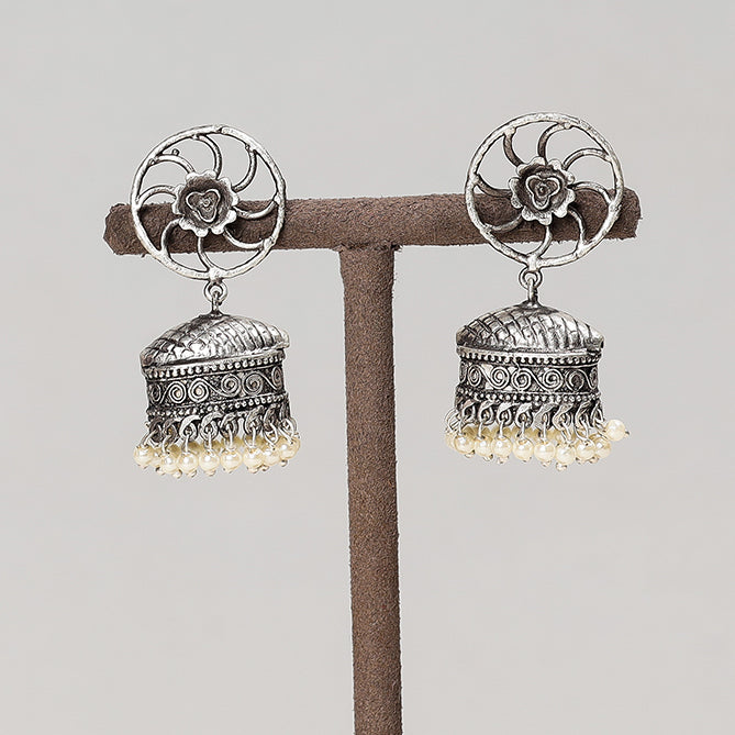 Antique Silver Finish Oxidised Special Brass Base Jhumki Earrings Online l iTokri.com