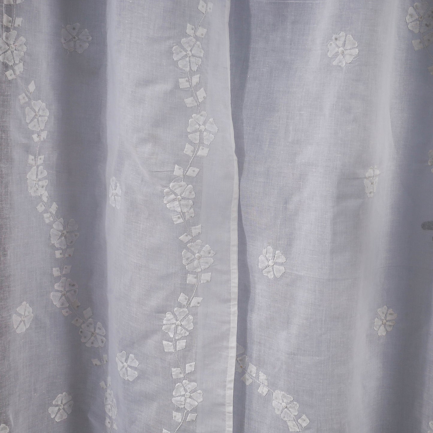 Buy Applique Patti Kaam Pure Cotton Door Curtain from Rampur Online l iTokri.com