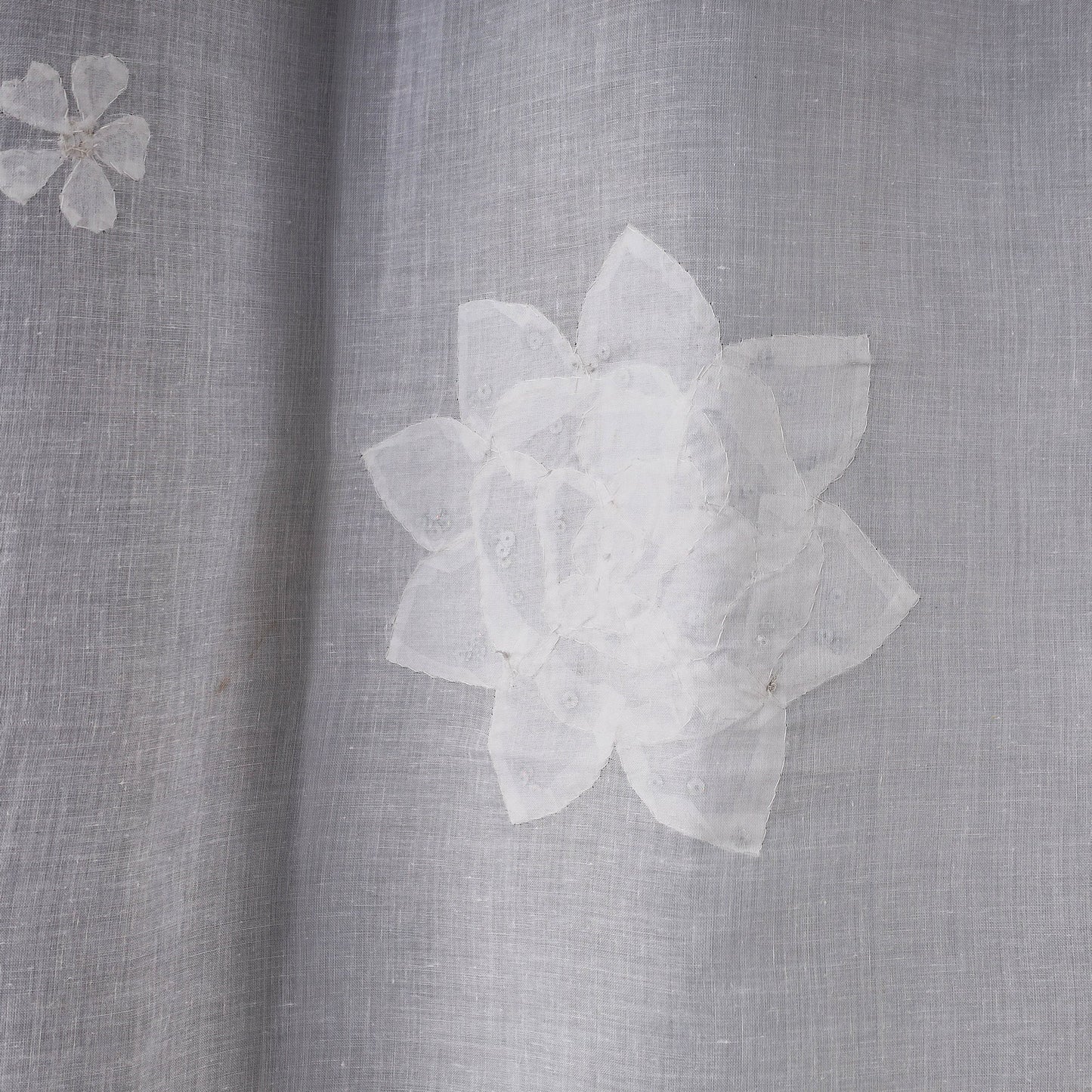 Applique Patti Kaam Pure Cotton Door Curtain from Rampur