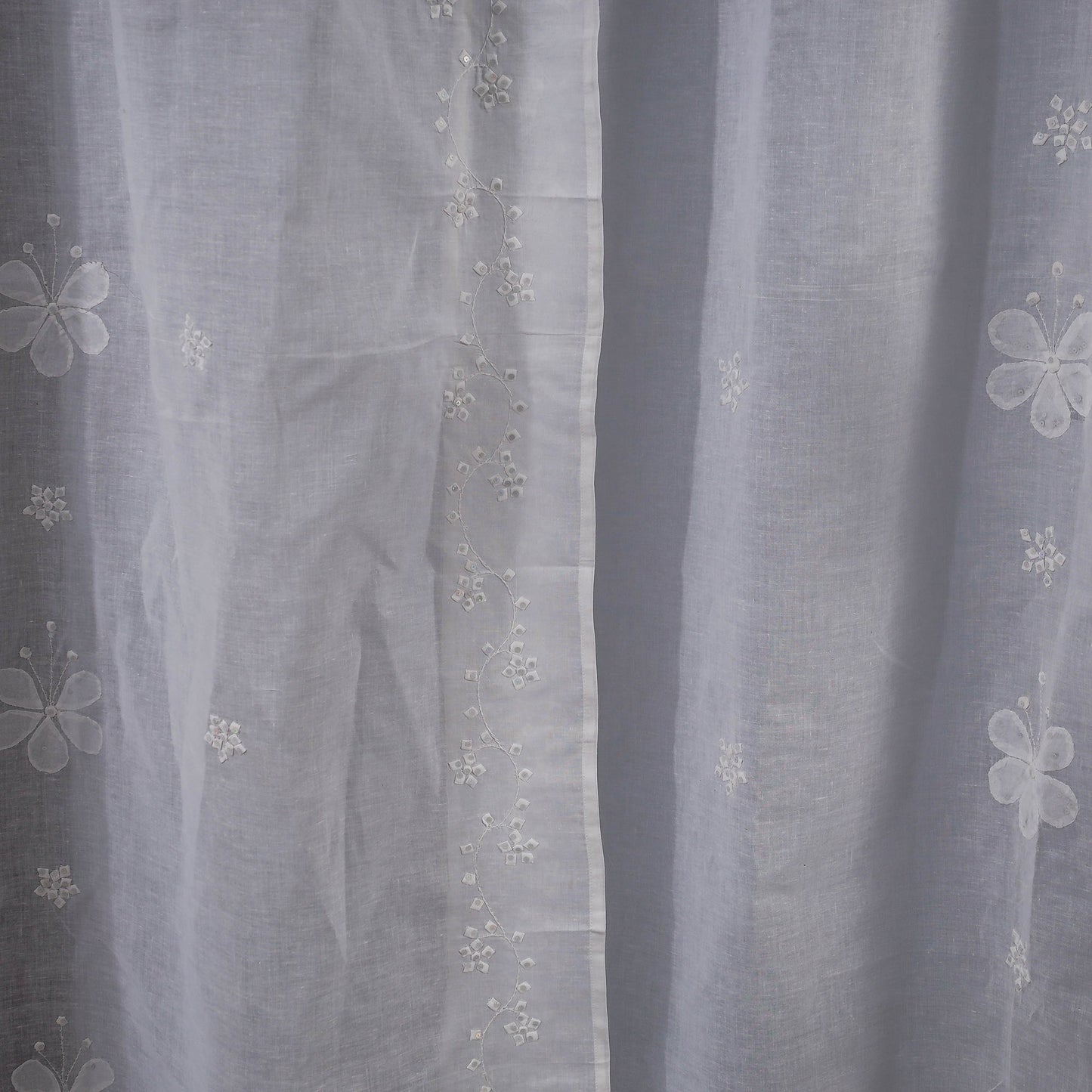 Buy Applique Patti Kaam Pure Cotton Door Curtain from Rampur Online l iTokri.com