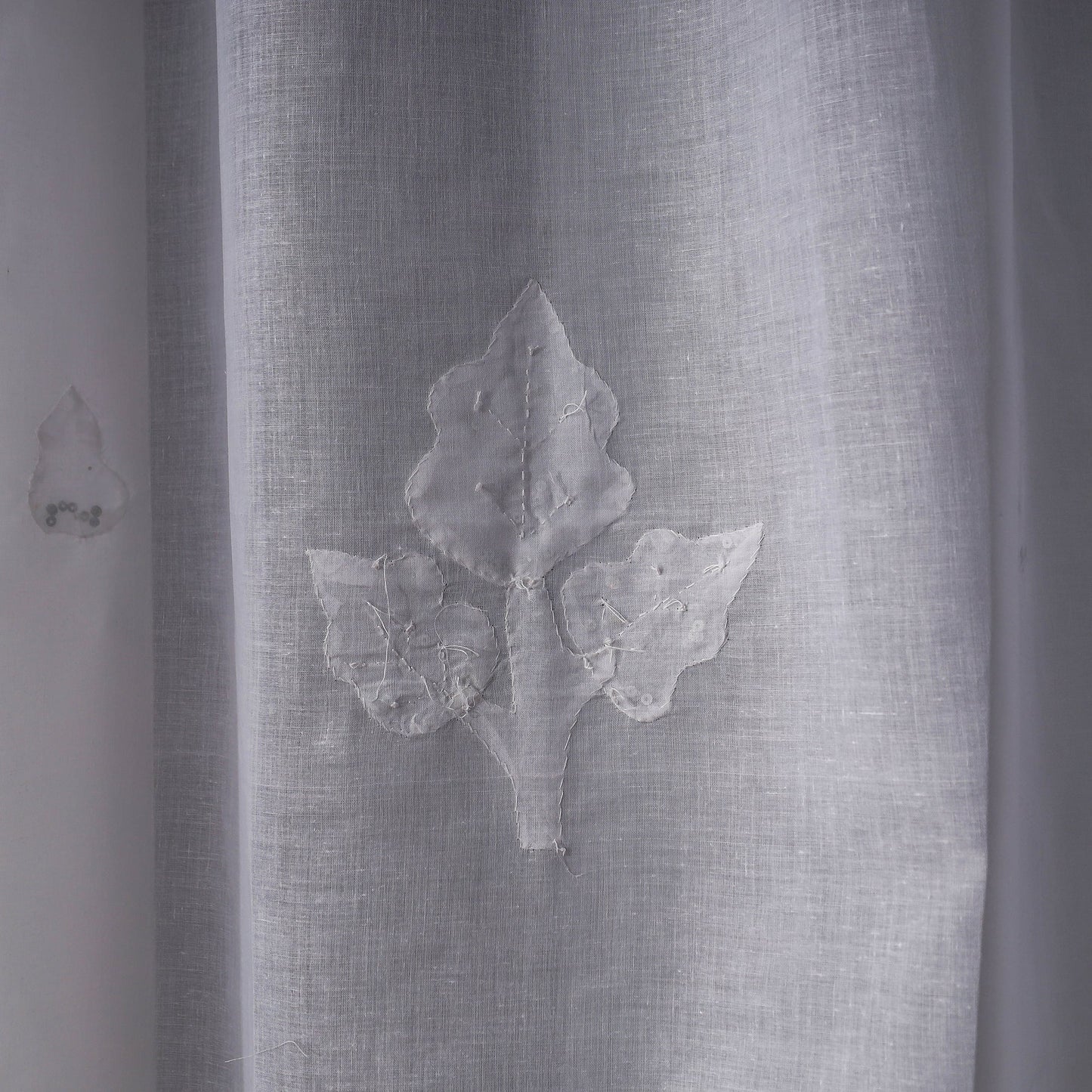 Applique Patti Kaam Pure Cotton Door Curtain from Rampur