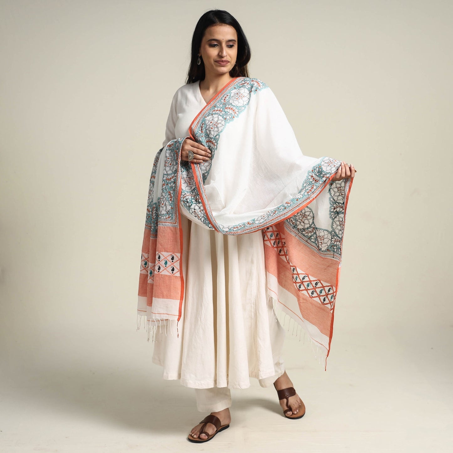 Bengal Kantha Embroidered Cotton Handloom Dupatta Online at iTokri.com