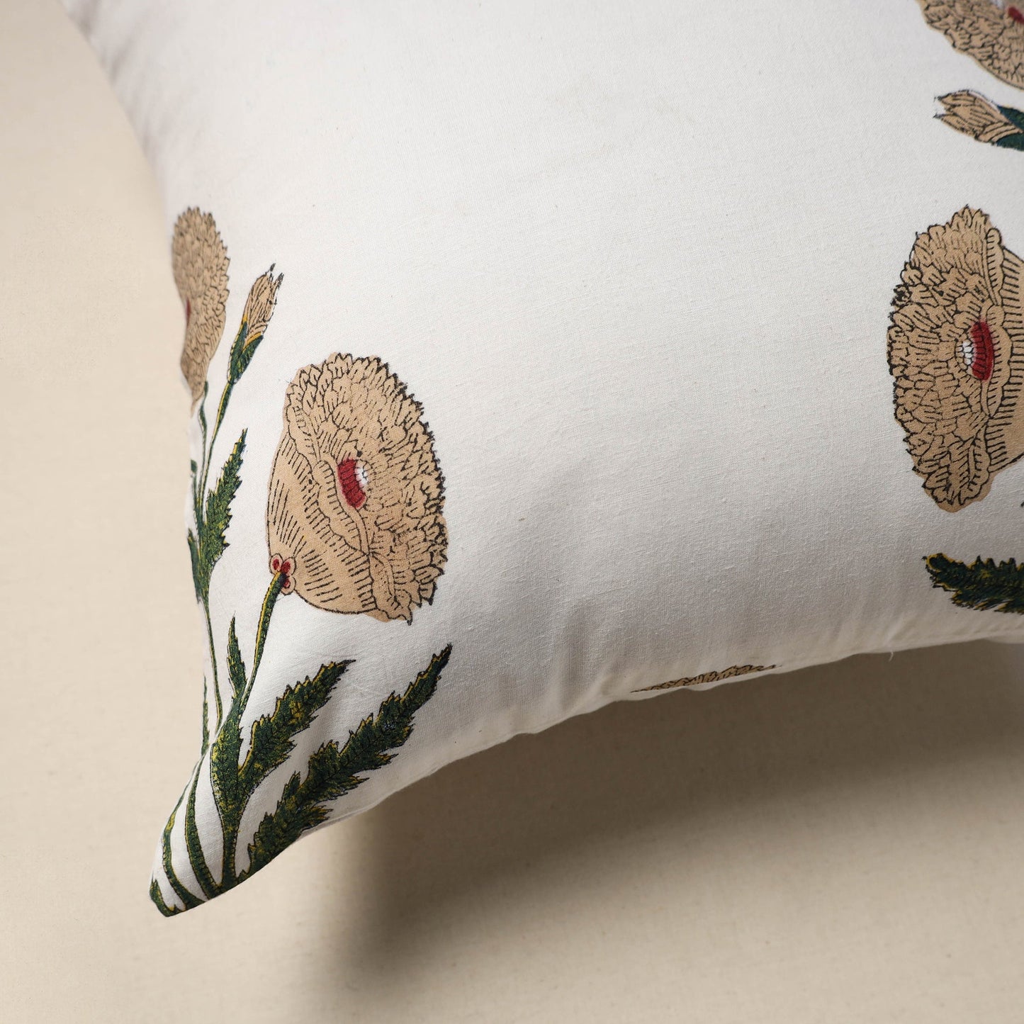 Cotton sanganeri cushion cover (16 x 16 in) 104