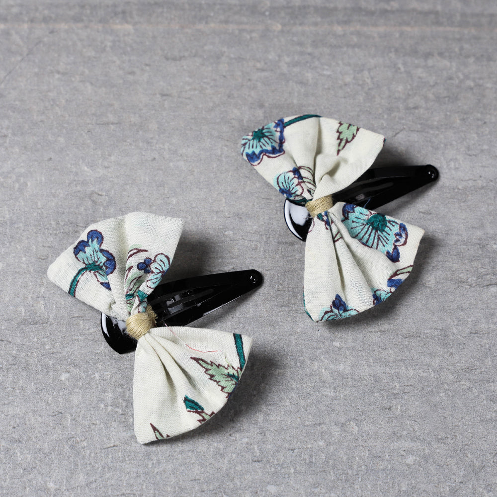 Handmade Gulmohar Flower Tik-Tok Hair Clip (Set of 2) Online l iTokri.com