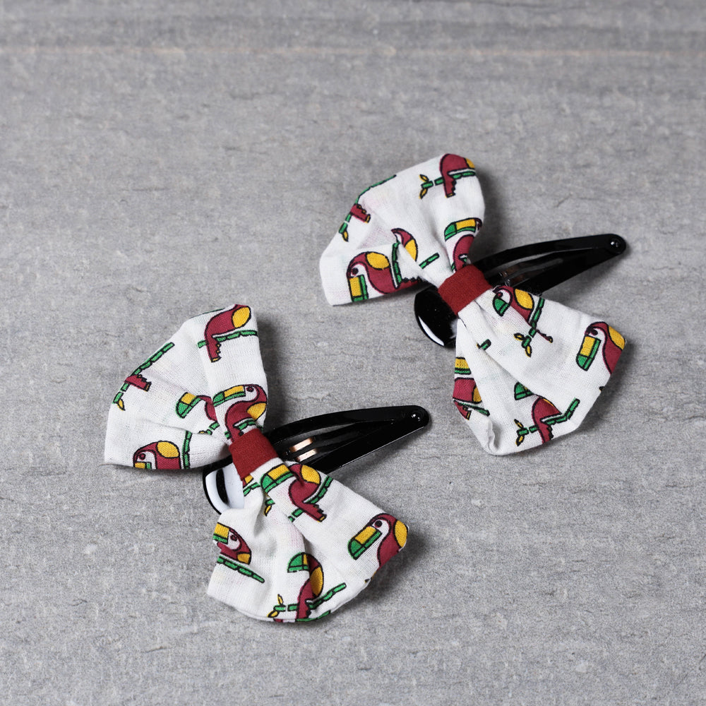 Handmade Gulmohar Flower Tik-Tok Hair Clip (Set of 2) Online l iTokri.com