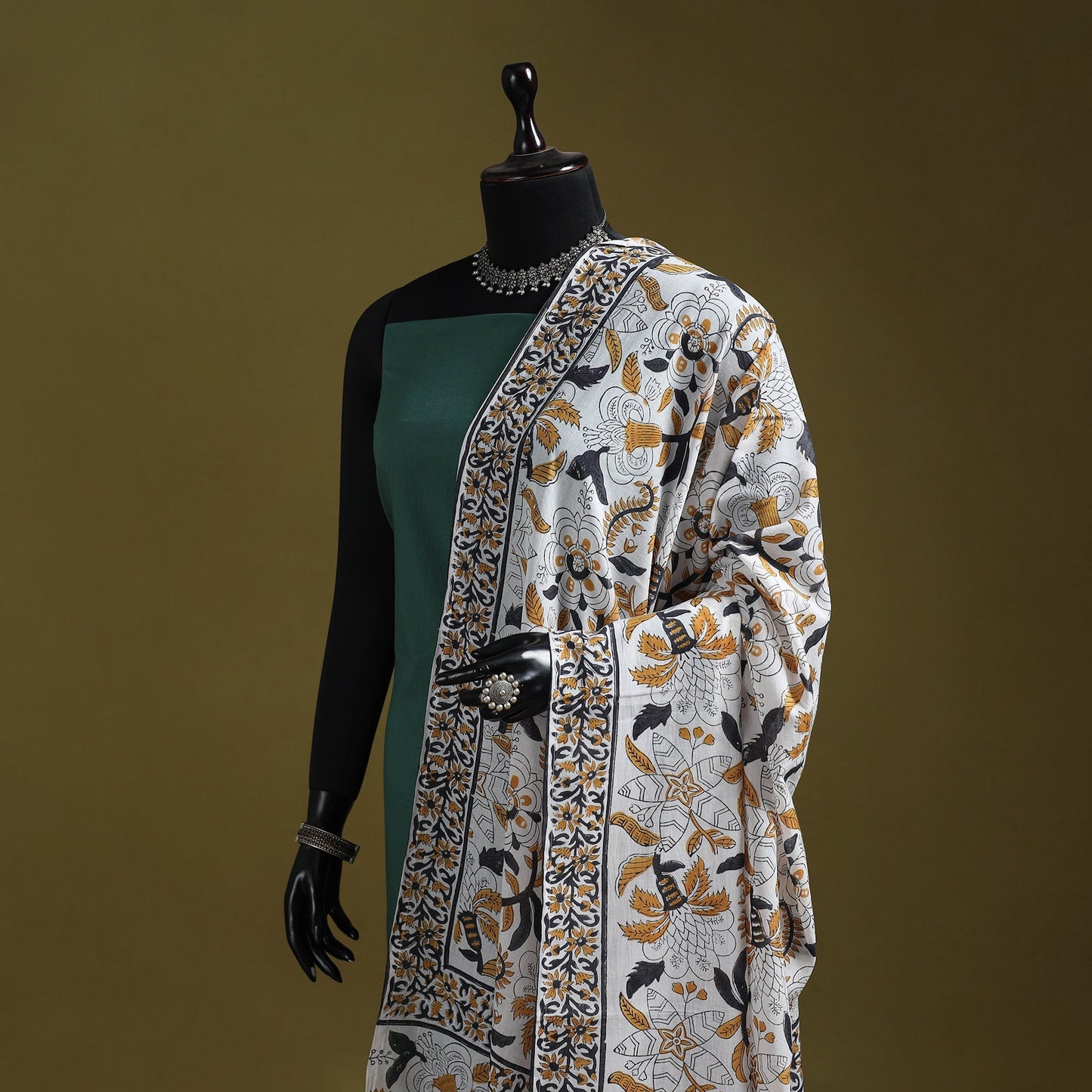 Hand cotton sanganeri floral dupatta 31 - handcrafted
