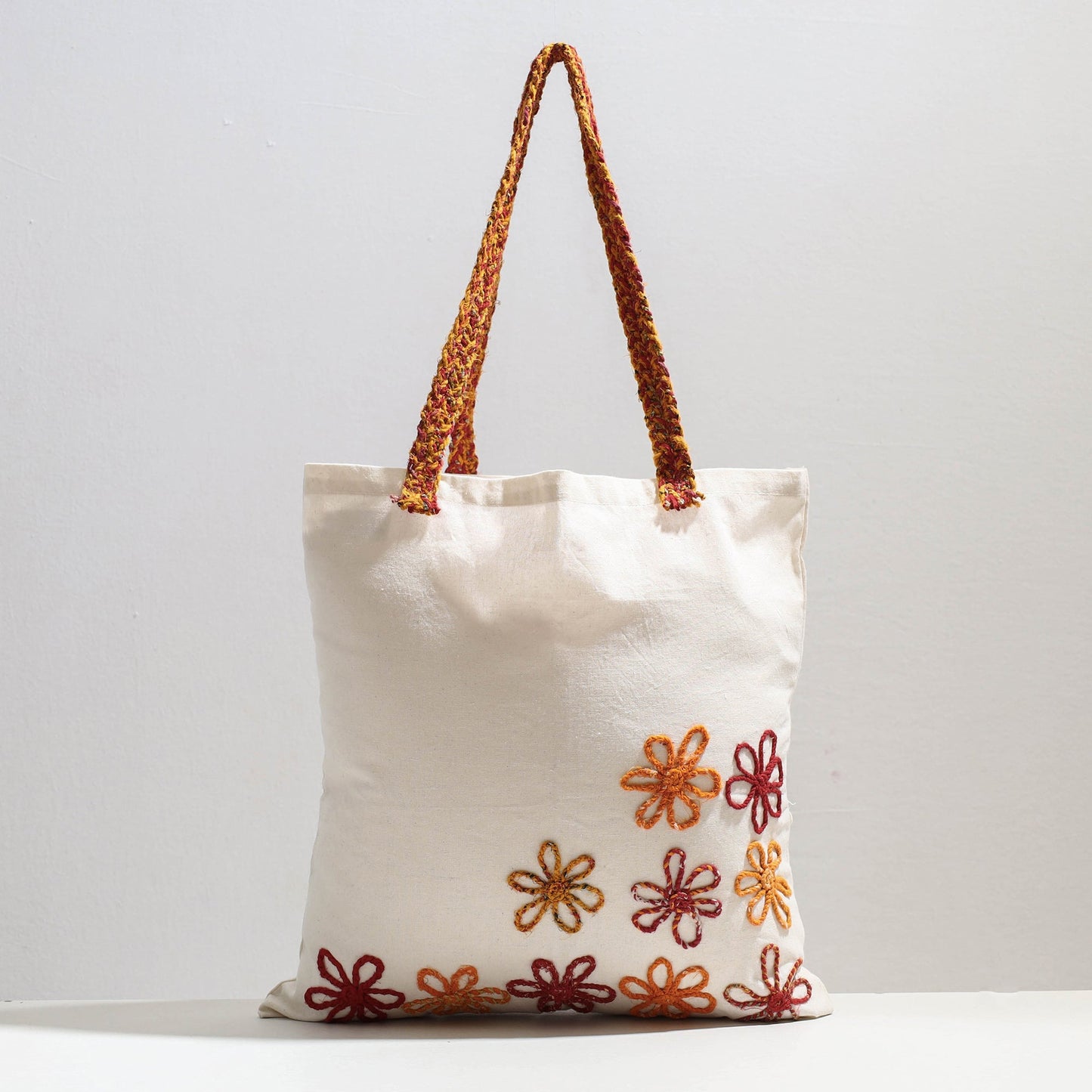 Handcrafted Cotton Recycled Flower Design Shoulder Bag Online l iTokri.com