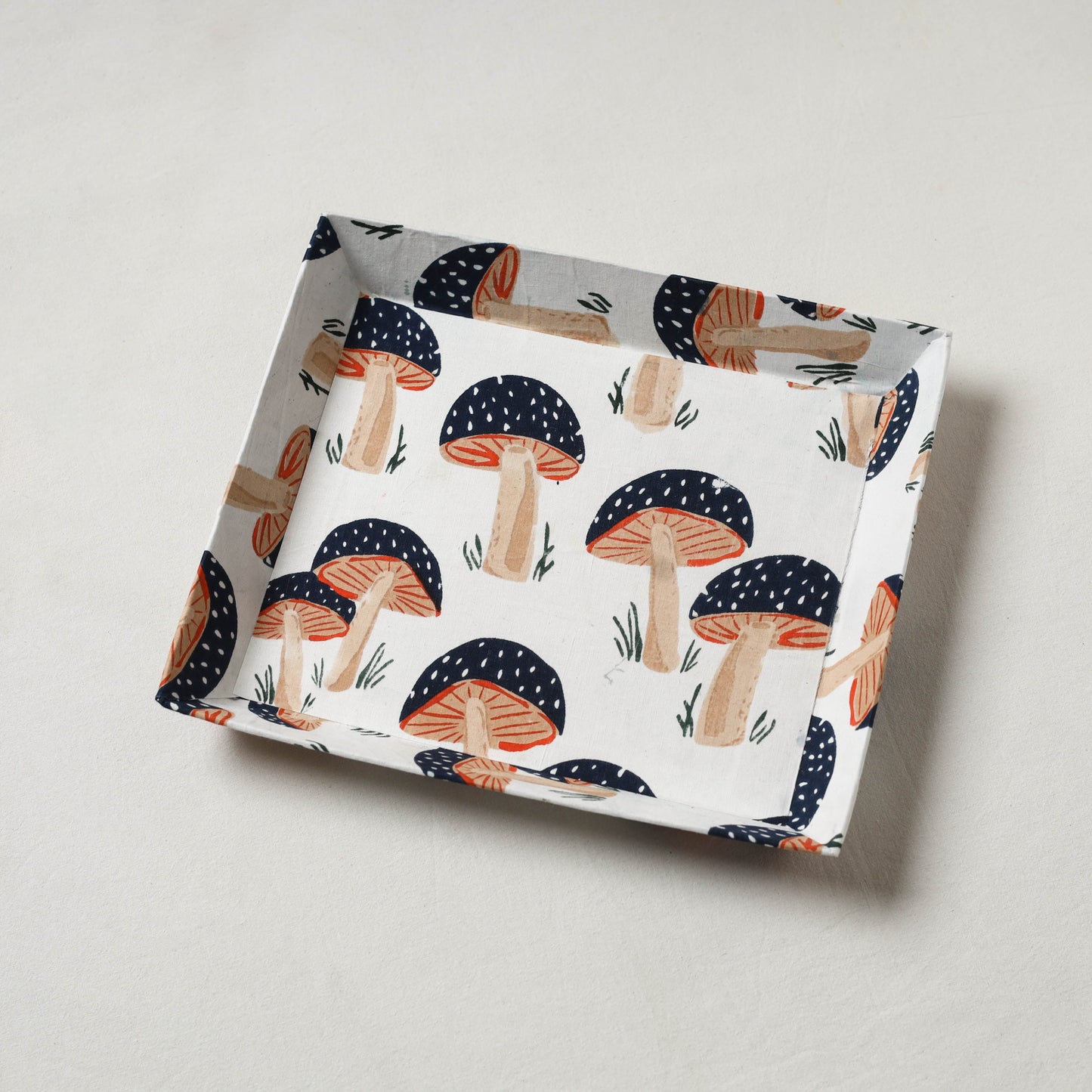 White - handcrafted fabric valet tray (11 x 9 in) 18