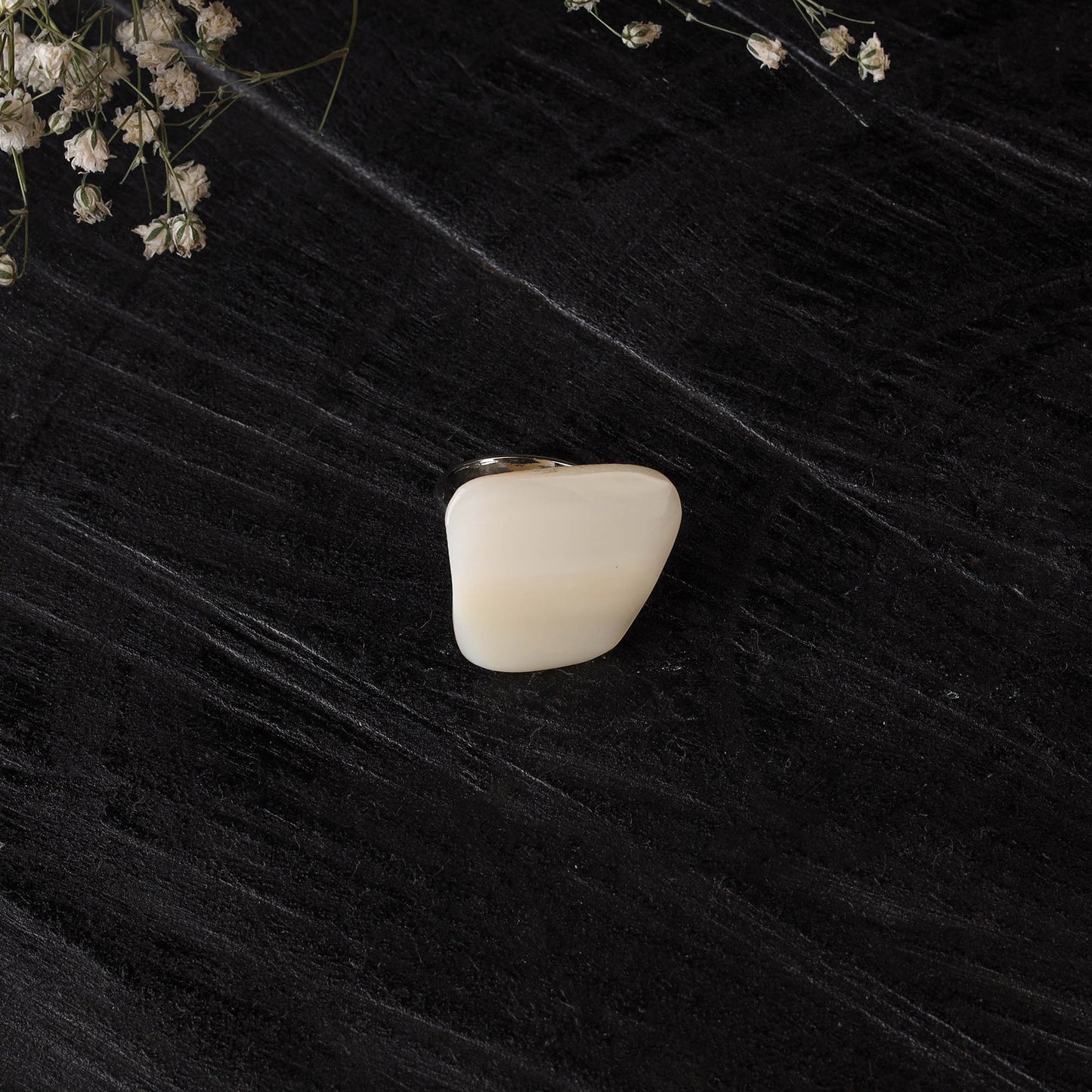 White - handcrafted seashell ring (adjustable) 19