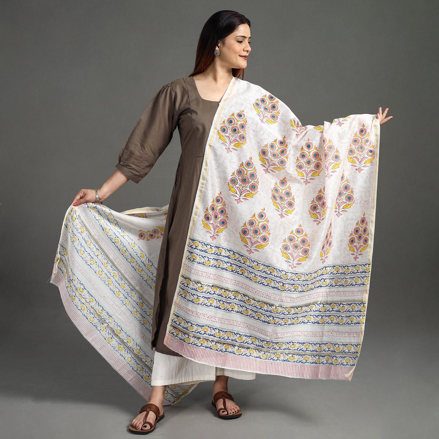 White - Handloom Chanderi Silk Sanganeri Print Dupatta 06