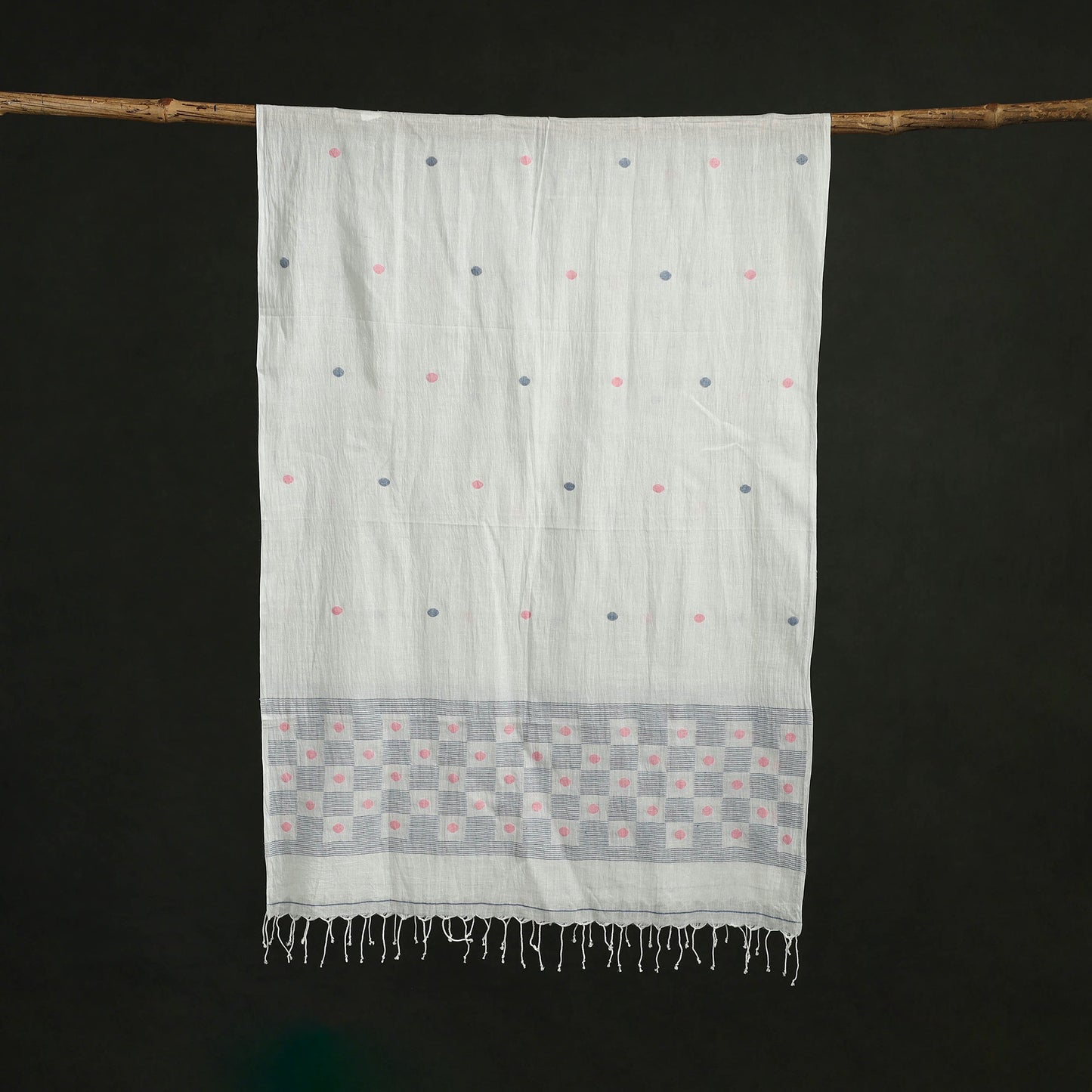 Handloom cotton burdwan jamdani stole with tassels 17