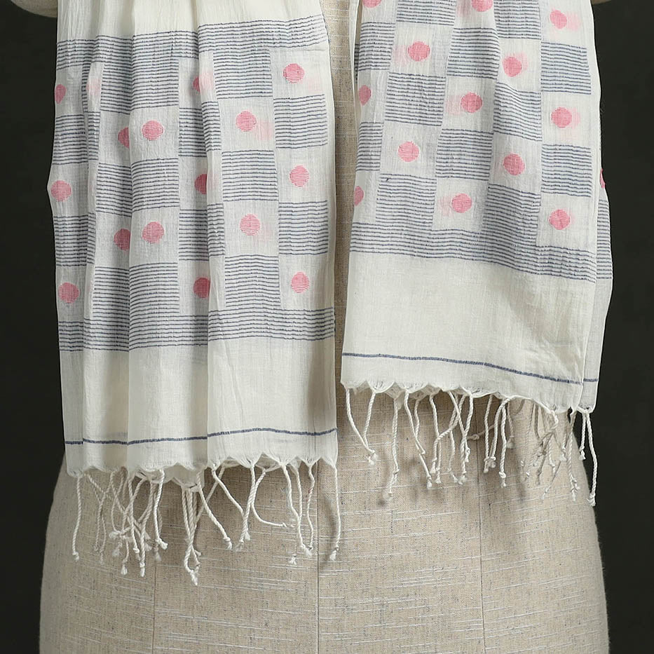 Handloom cotton burdwan jamdani stole with tassels 17