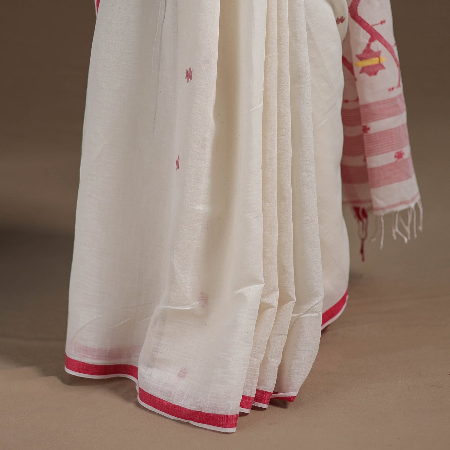 White Handloom Cotton Phulia Jamdani Saree