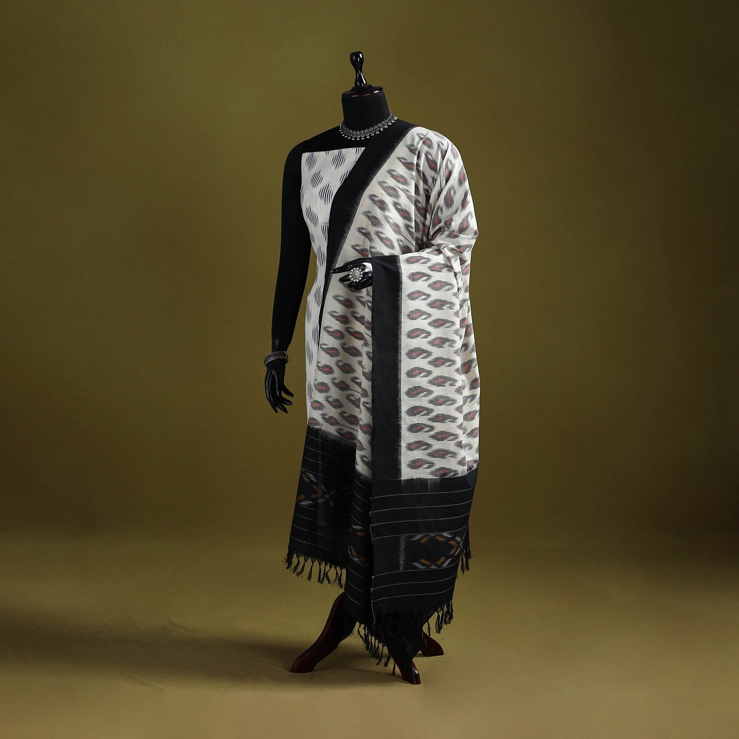 Handloom mercerised cotton pochampally ikat dupatta 26