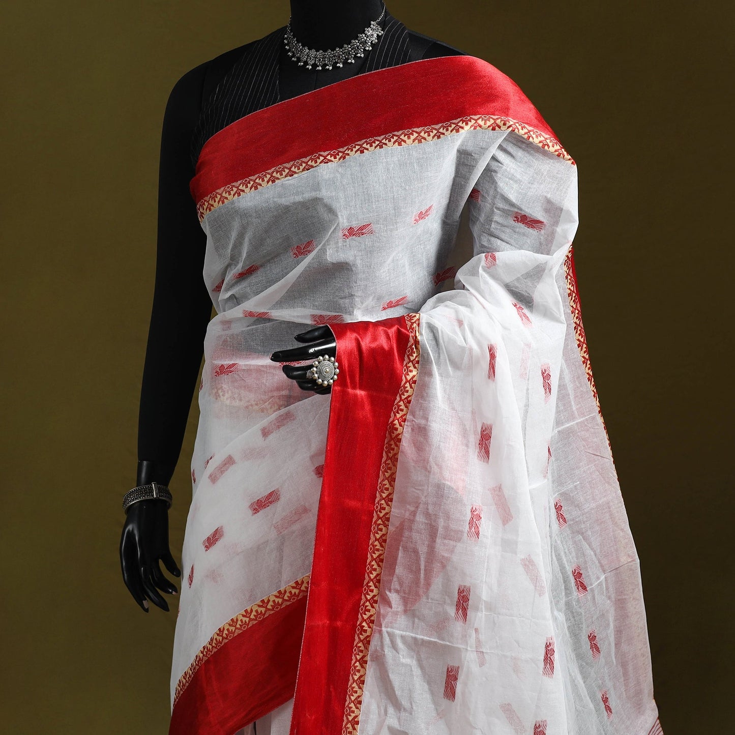 Handloom pure cotton phulia jamdani saree 39 - handcrafted